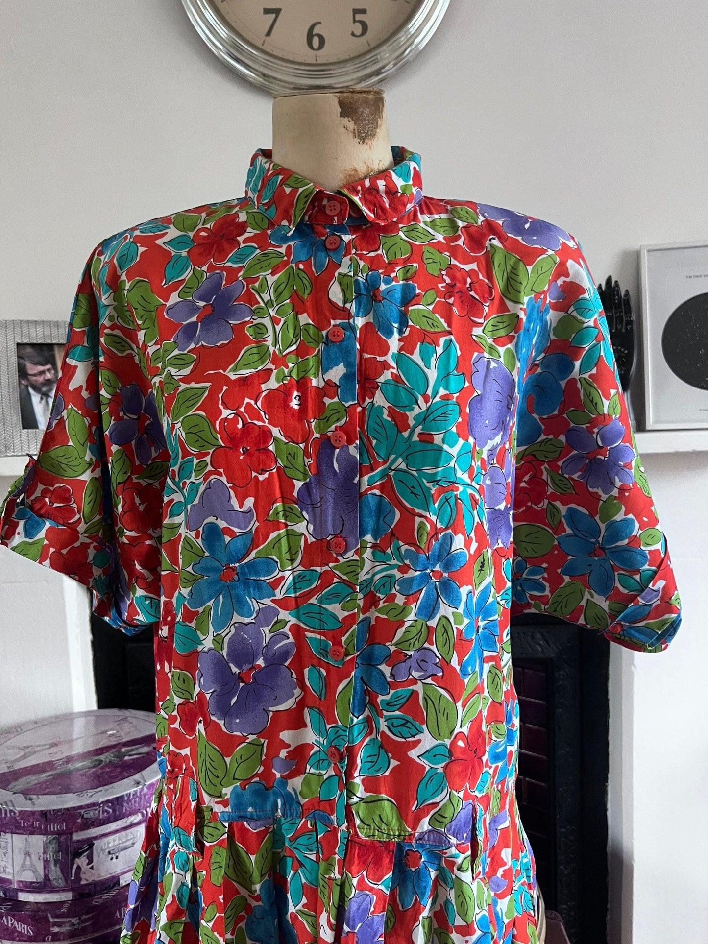 Vintage Suit 80s does 40s dress red and blue floral - 1940s Style button through vintage dress by Les Arcs, vintage dress, vintage shirt