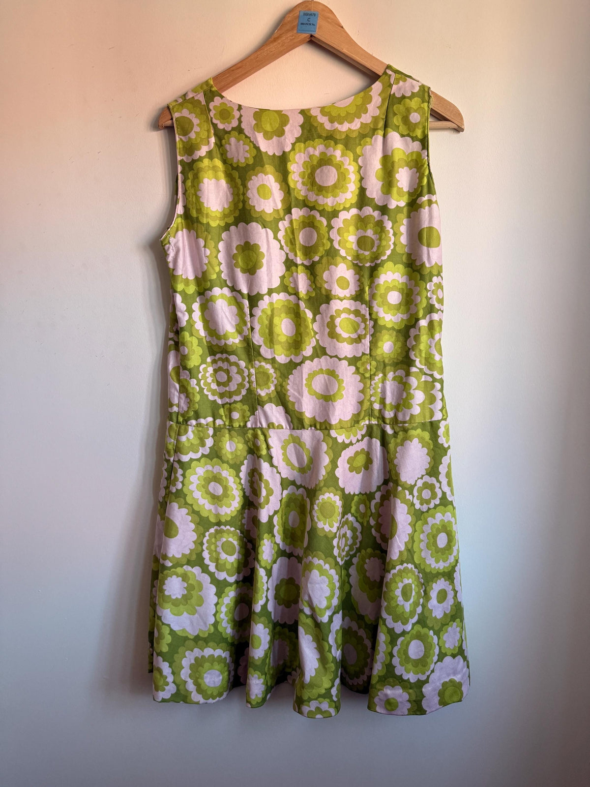 Vintage Finn Femina Green Floral Dress, Sleeveless V-Neck, Made in Finland (Size 40)