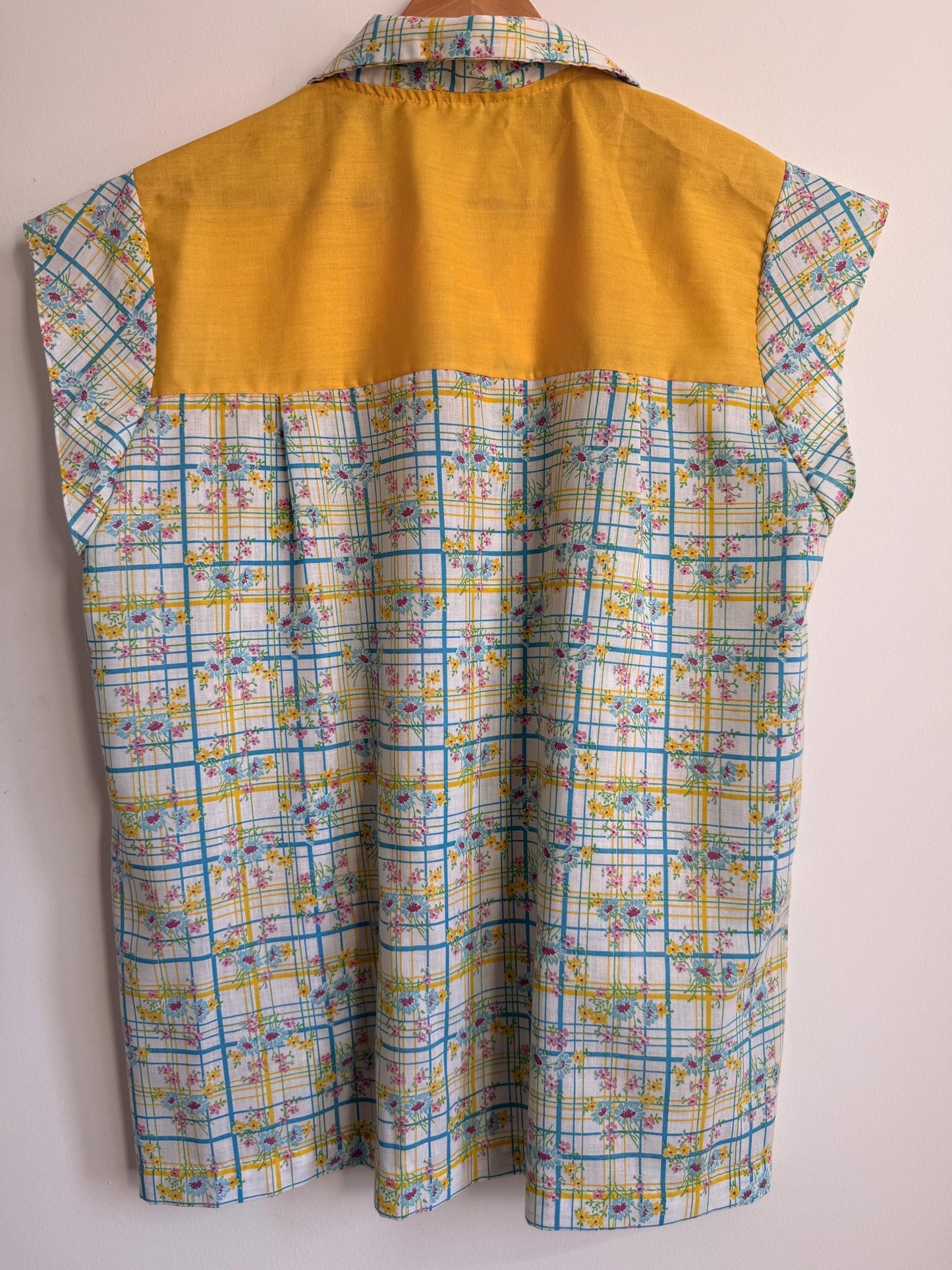 Vintage Floral Check Sleeveless Blouse Yellow Floral Cotton Top Retro Summer Shirt Cottagecore 1970s Style Button Front UK16