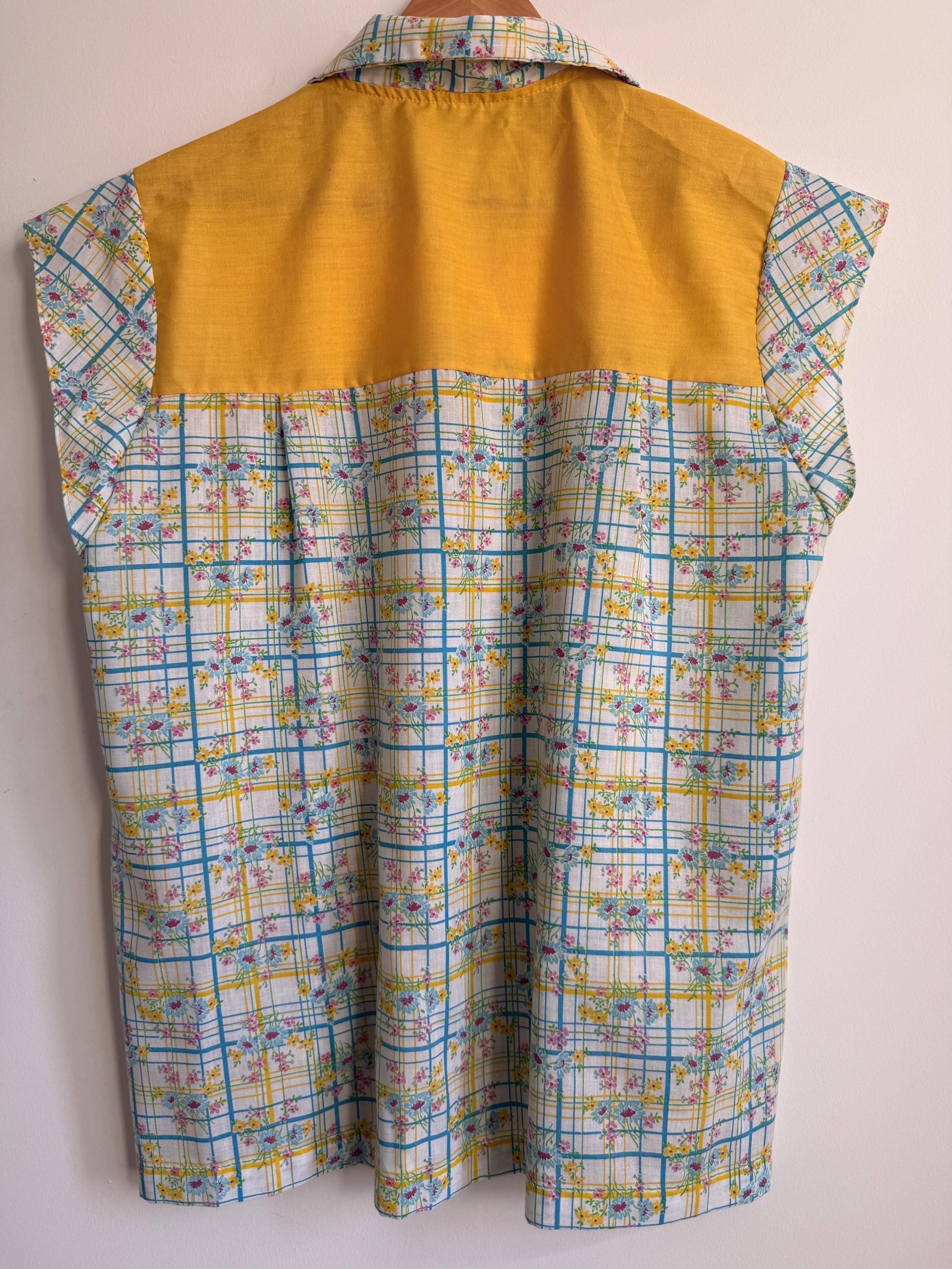 Vintage Floral Check Sleeveless Blouse Yellow Floral Cotton Top Retro Summer Shirt Cottagecore 1970s Style Button Front UK16