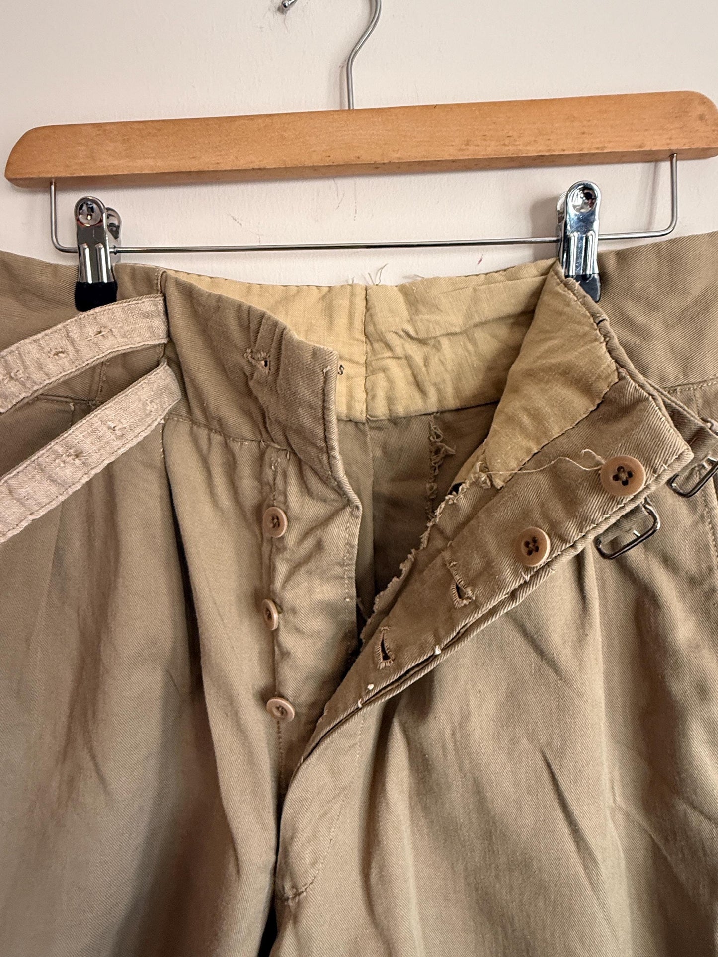 Vintage Gieves Ltd British Military Khaki Drill Shorts | 1930s 1940s Officer's Shorts | Twin Buckle Side Adjusters