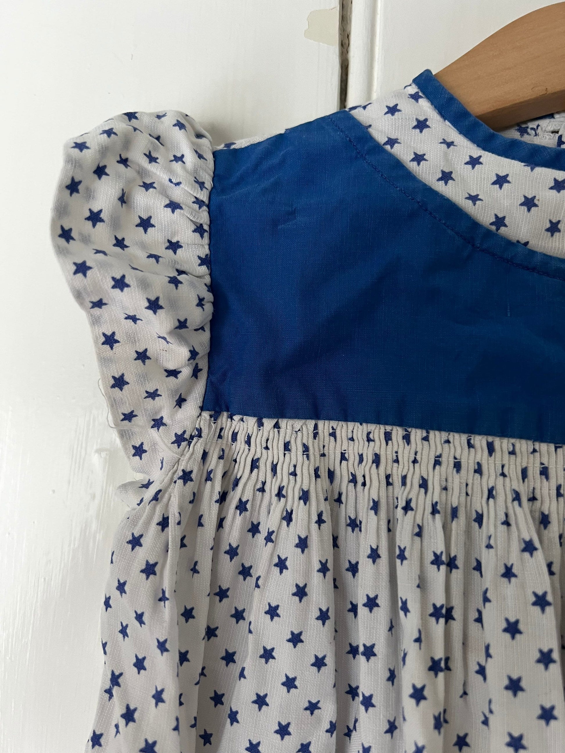 Vintage Girls Dress - Blue Star Patter Dress Baby Dress 2-3 years