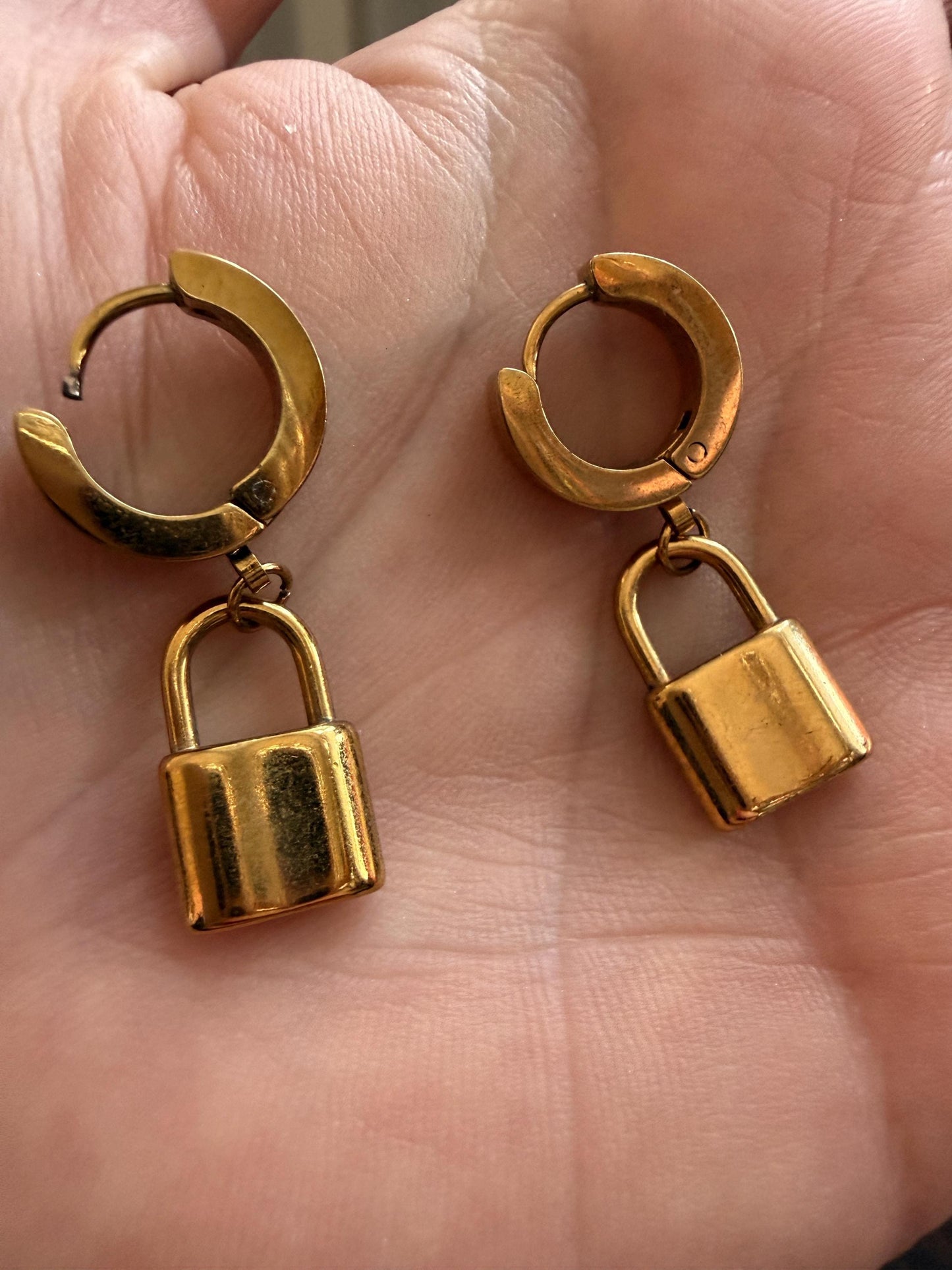 Vintage Gold Tone Padlock Drop Hoop Earrings – Chunky Hinged Hoops – 1980s/1990s Statement Jewellery