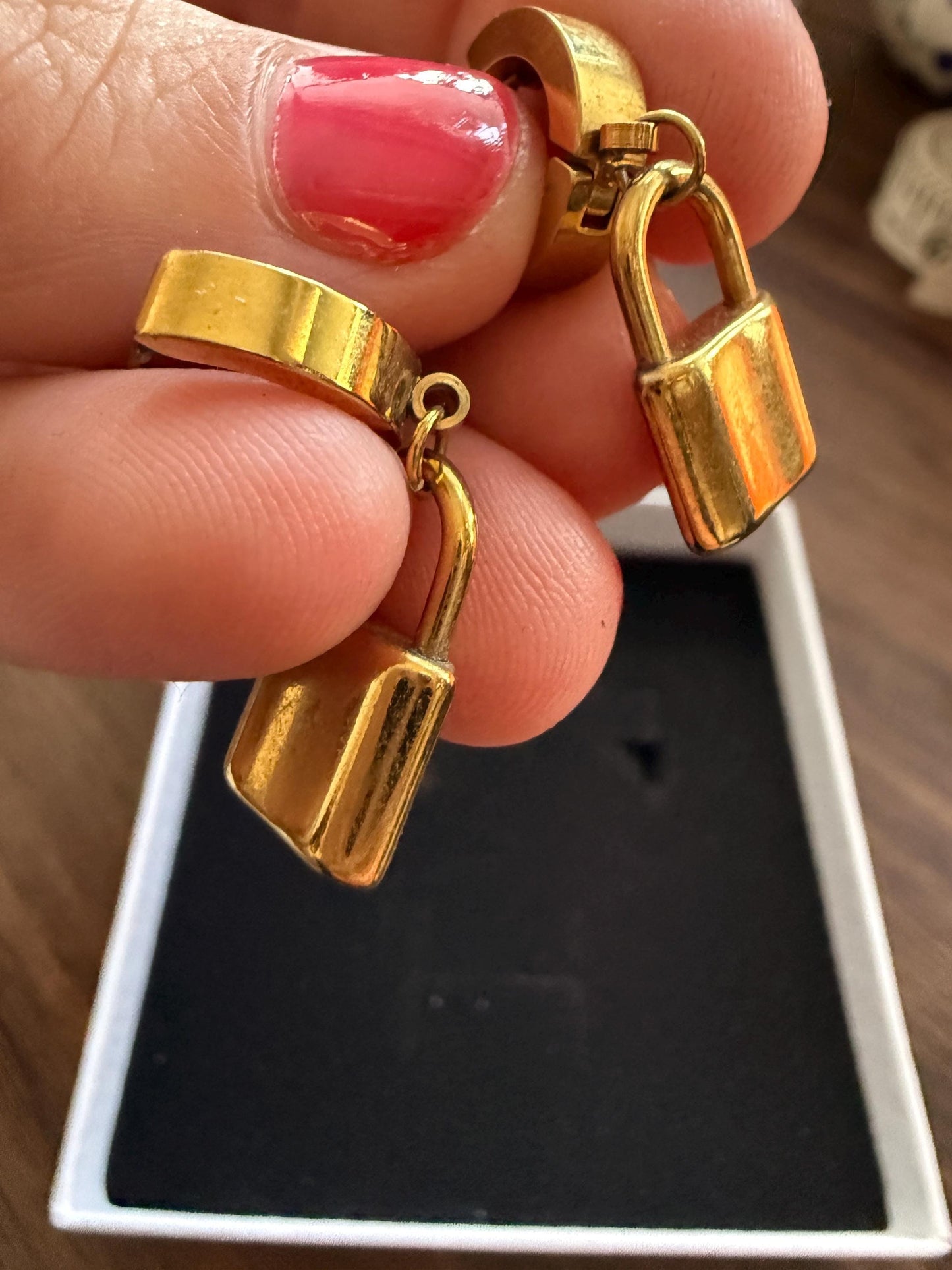 Vintage Gold Tone Padlock Drop Hoop Earrings – Chunky Hinged Hoops – 1980s/1990s Statement Jewellery