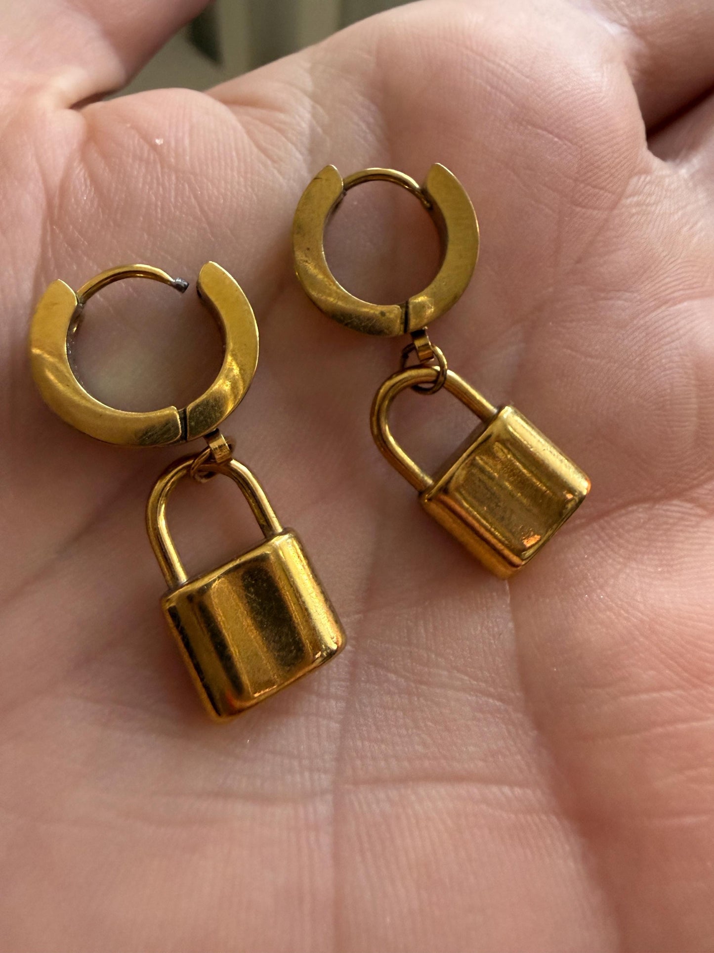 Vintage Gold Tone Padlock Drop Hoop Earrings – Chunky Hinged Hoops – 1980s/1990s Statement Jewellery