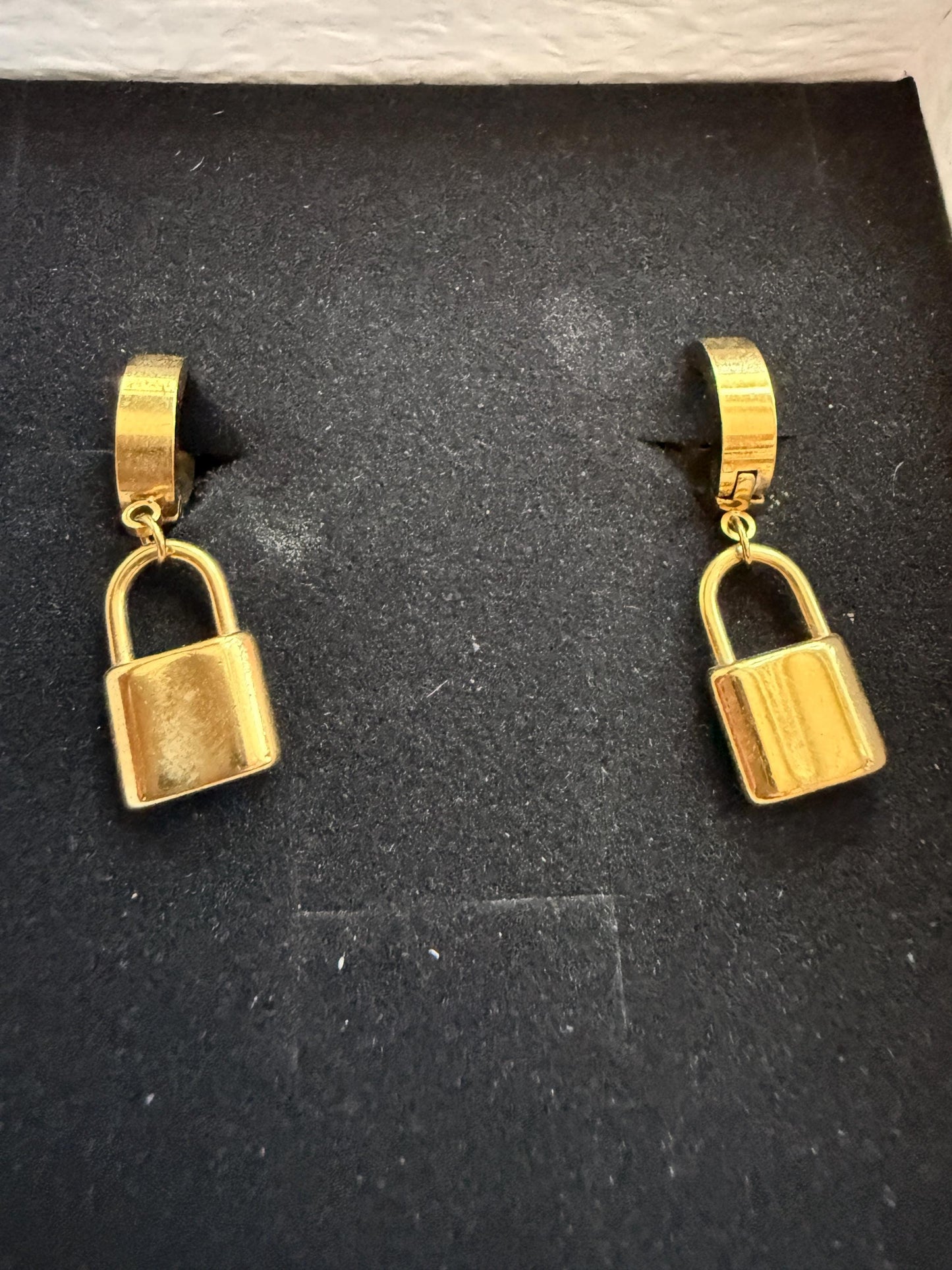 Vintage Gold Tone Padlock Drop Hoop Earrings – Chunky Hinged Hoops – 1980s/1990s Statement Jewellery