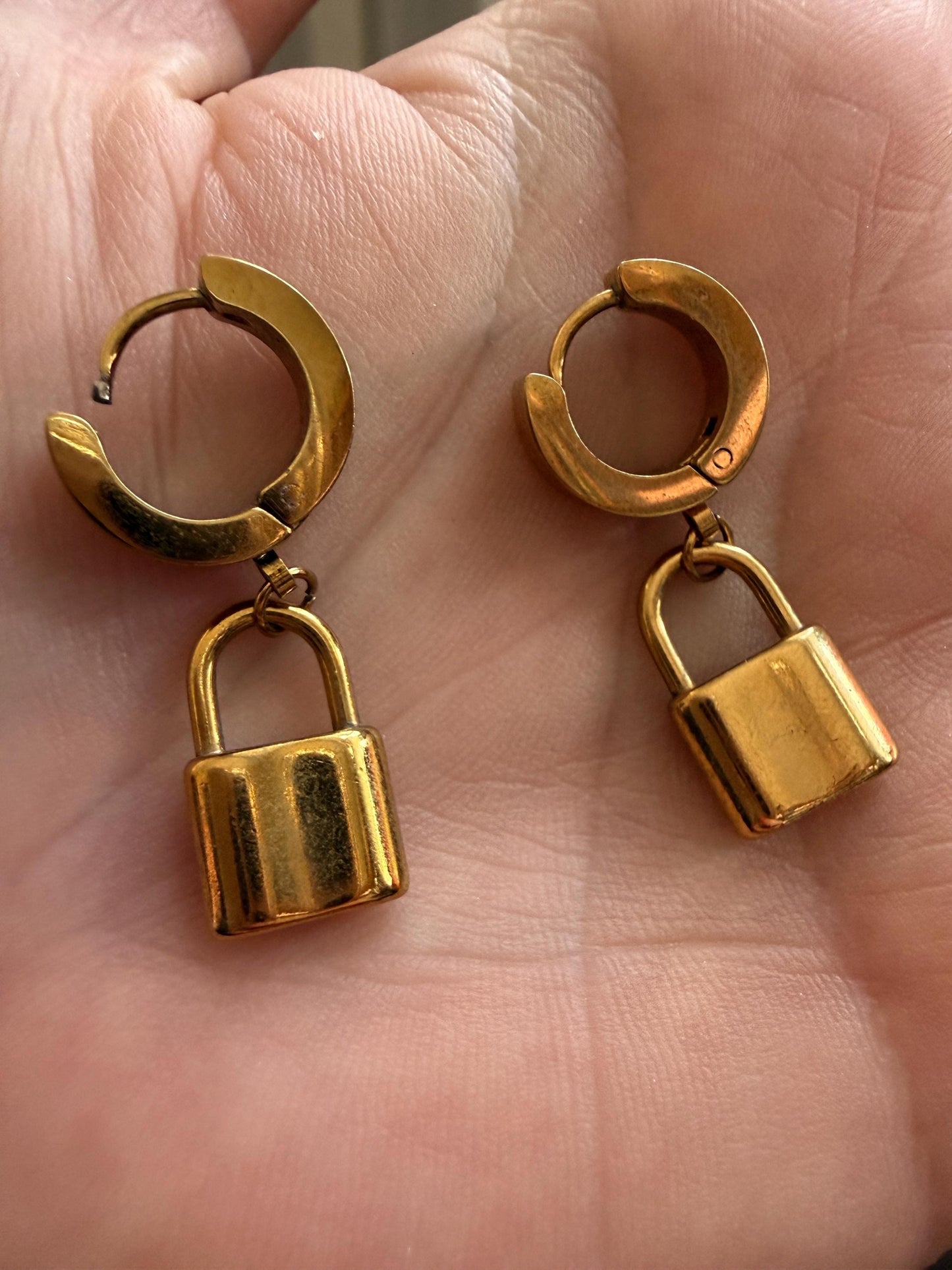 Vintage Gold Tone Padlock Drop Hoop Earrings – Chunky Hinged Hoops – 1980s/1990s Statement Jewellery
