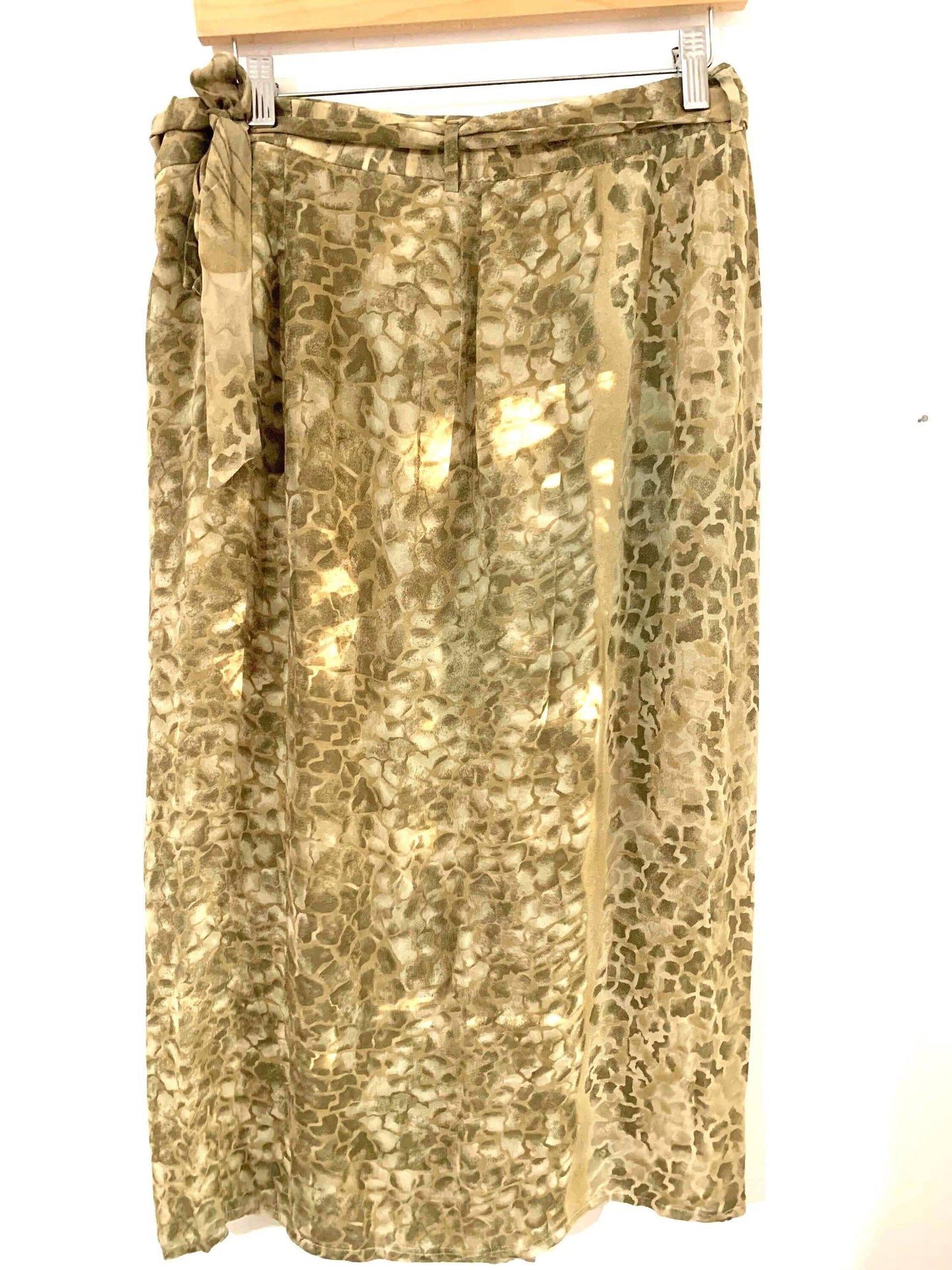 Vintage Green Chiffon Floral Leaf Pattern Skirt Midi Length green Floral Belt UK 12/14