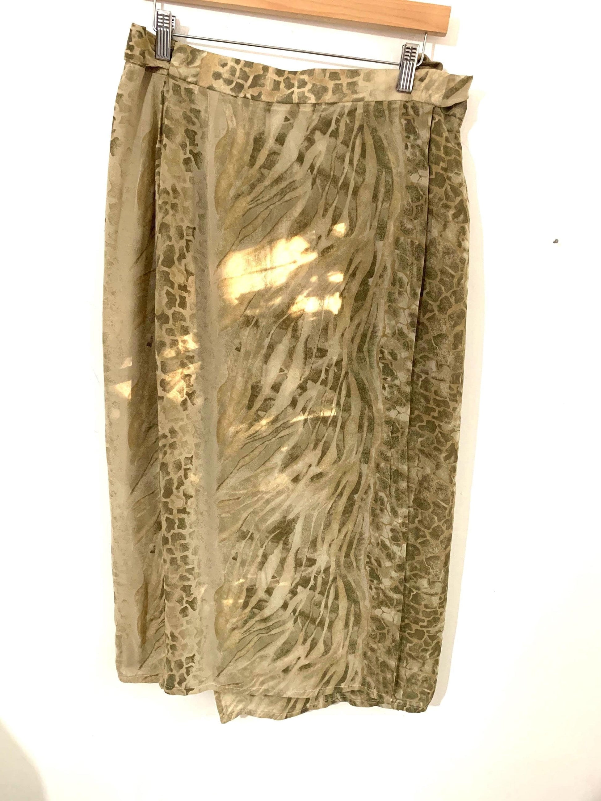 Vintage Green Chiffon Floral Leaf Pattern Skirt Midi Length green Floral Belt UK 12/14