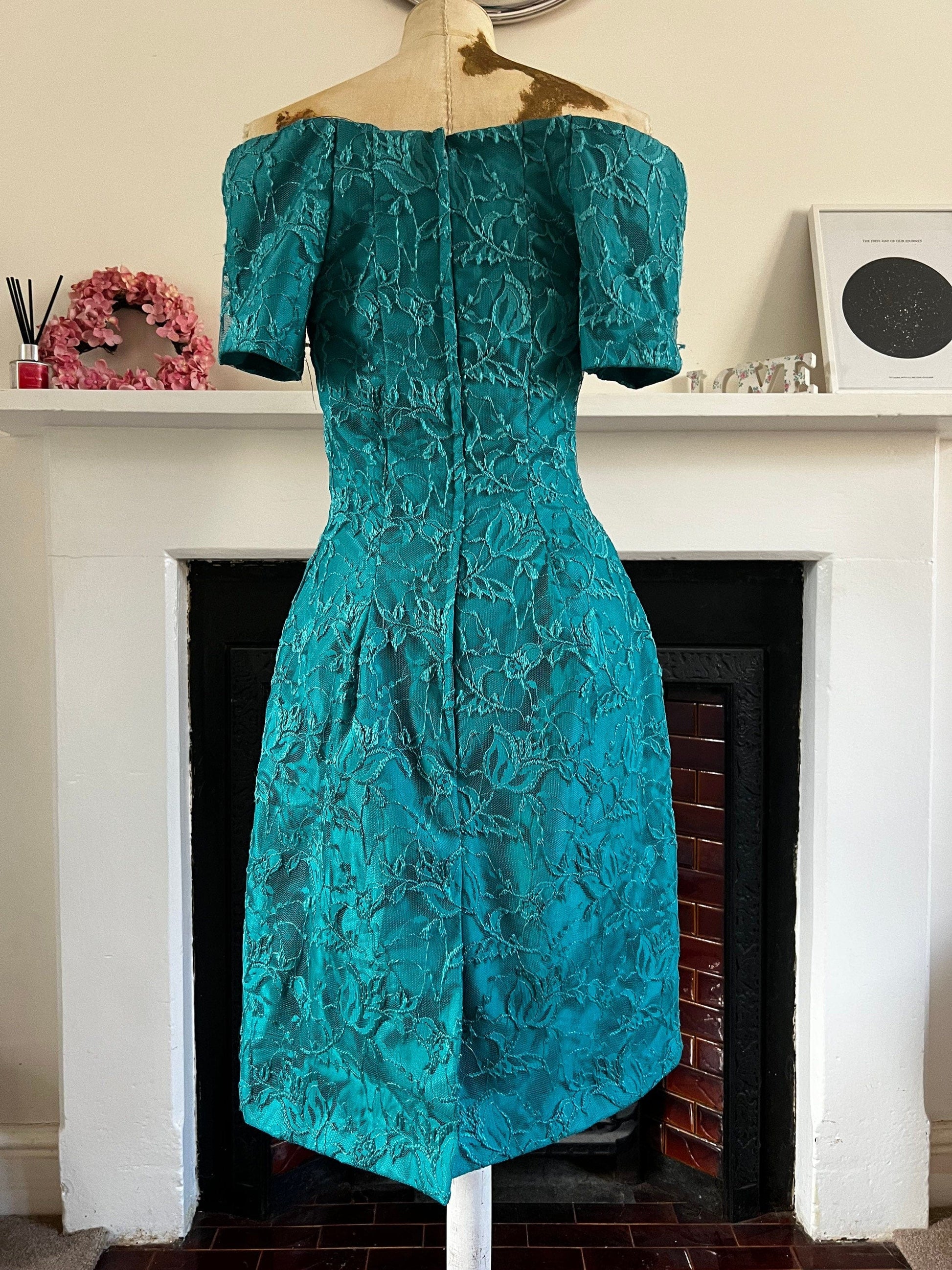 Vintage Green Dress Mini Lace over layer Shift  Dress knee length Blue Green Sheen UK Size 12