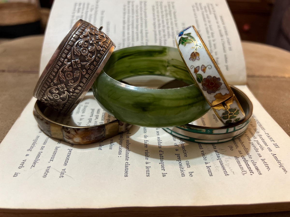 Chunky Vintage Bangle, Metal Enamel Green, Green Bangle, Metal enamel Bangle, 1940s, 1950s, Stacking Bangle, Vintage Jewellery, Enamel