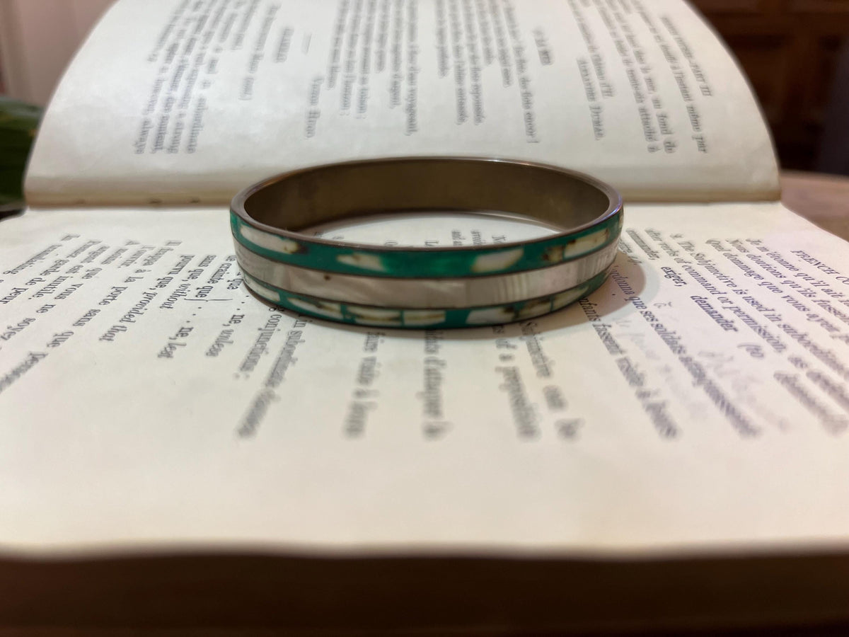 Chunky Vintage Bangle, Metal Enamel Green, Green Bangle, Metal enamel Bangle, 1940s, 1950s, Stacking Bangle, Vintage Jewellery, Enamel