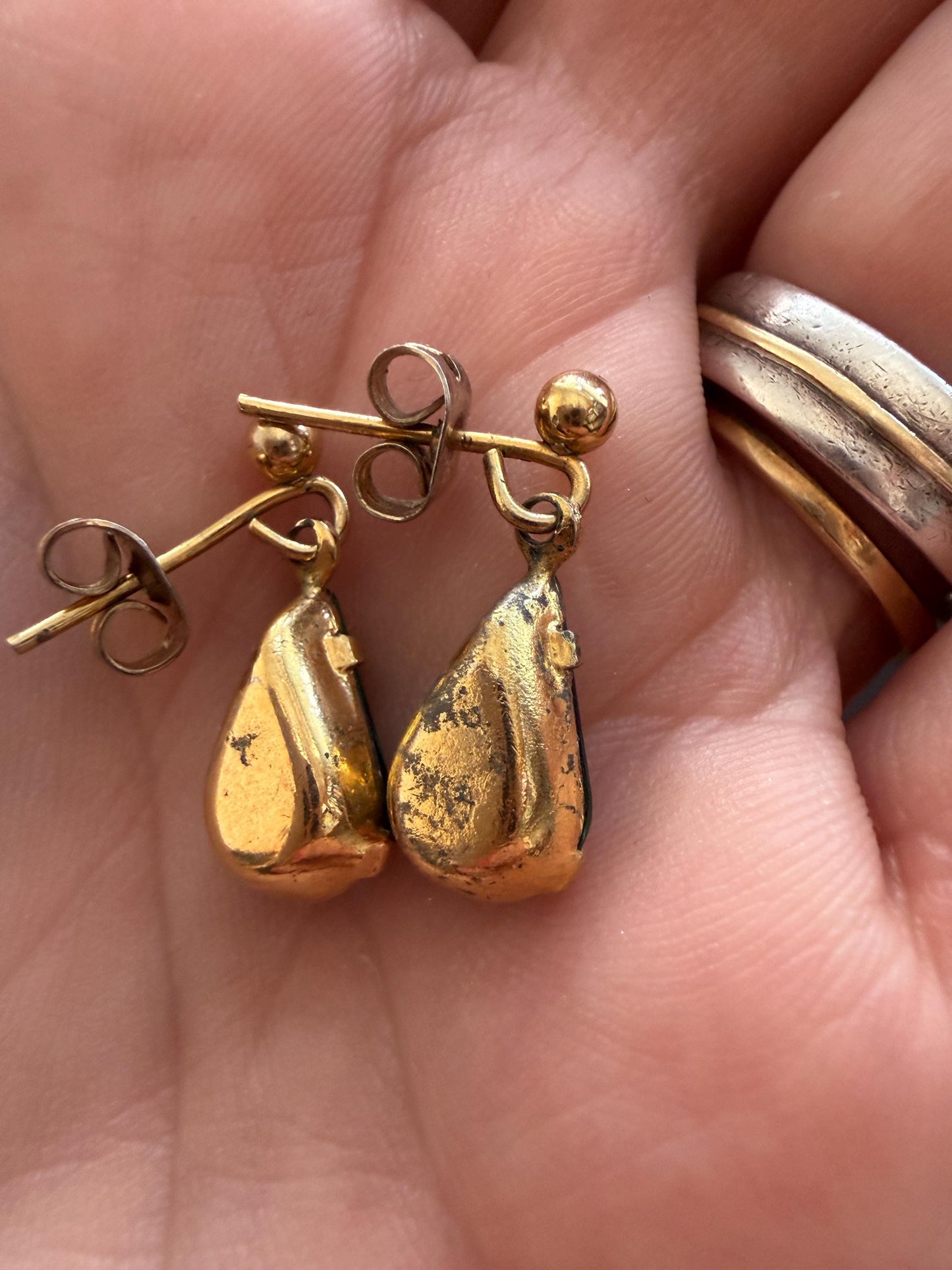 Vintage Green Teardrop Earrings, Emerald Green Drop Earrings, Gold Tone Costume Jewellery, Faceted Stone Earrings