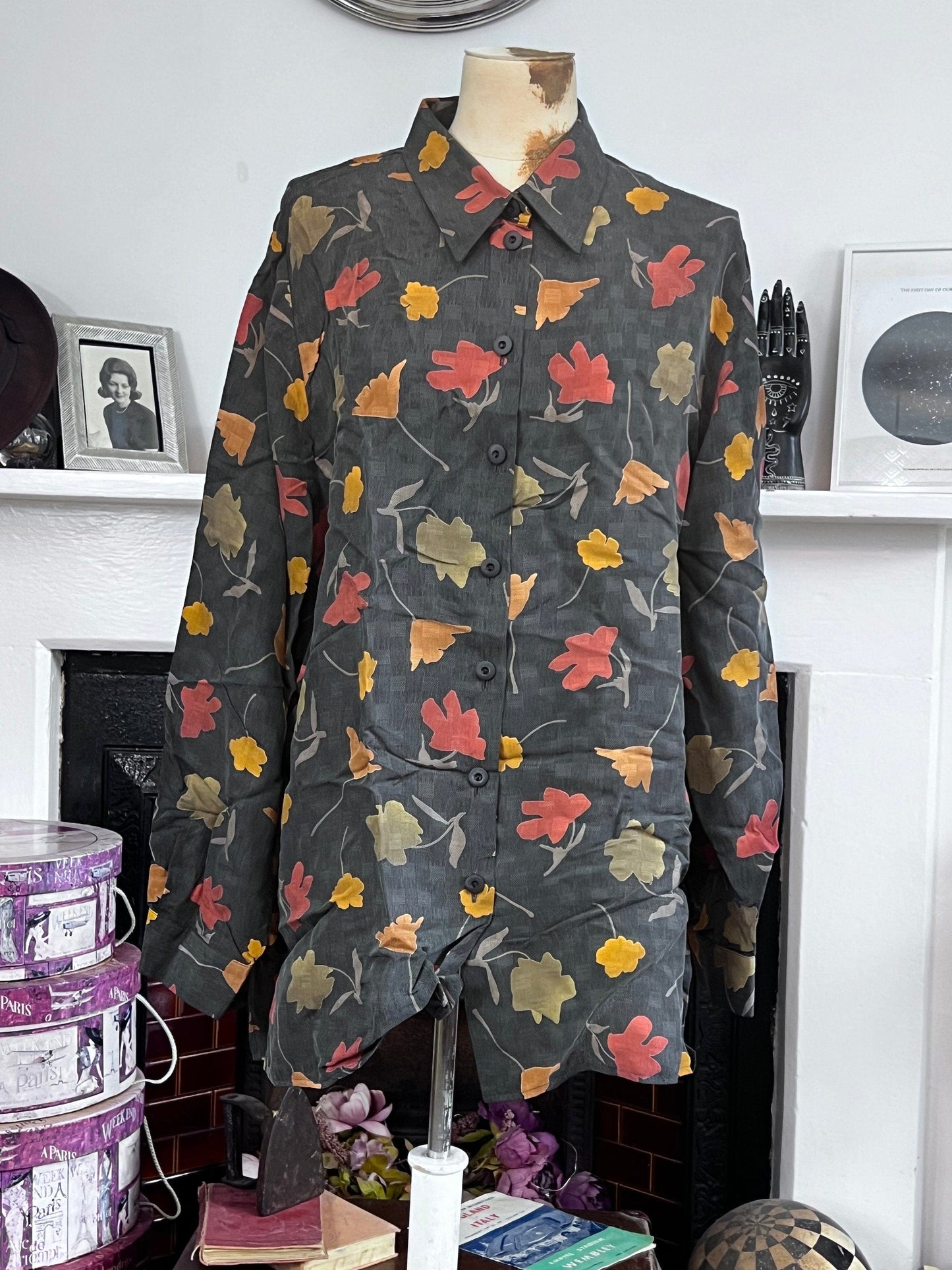 Vintage grey leaf pattern, Silk Blouse - long Sleeve oversized autumn leaf pattern silk vintage shirt, vintage blouse, vintage top, shirt