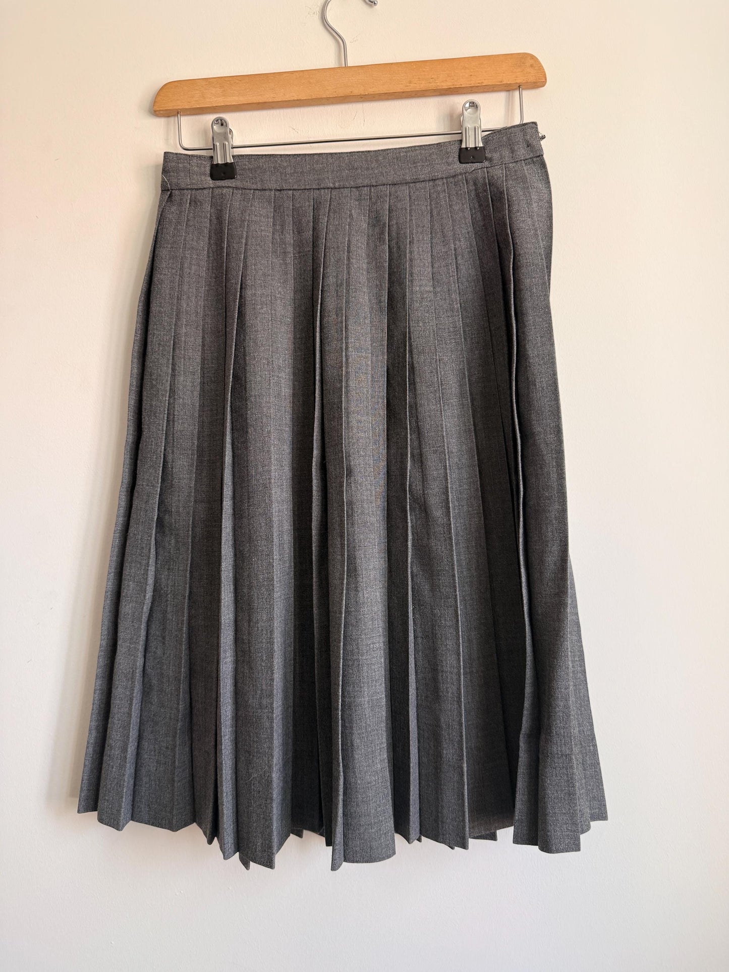 Vintage Grey Pleated Midi Skirt | Bedford Clothes | Made in Britain | UK 8-10
