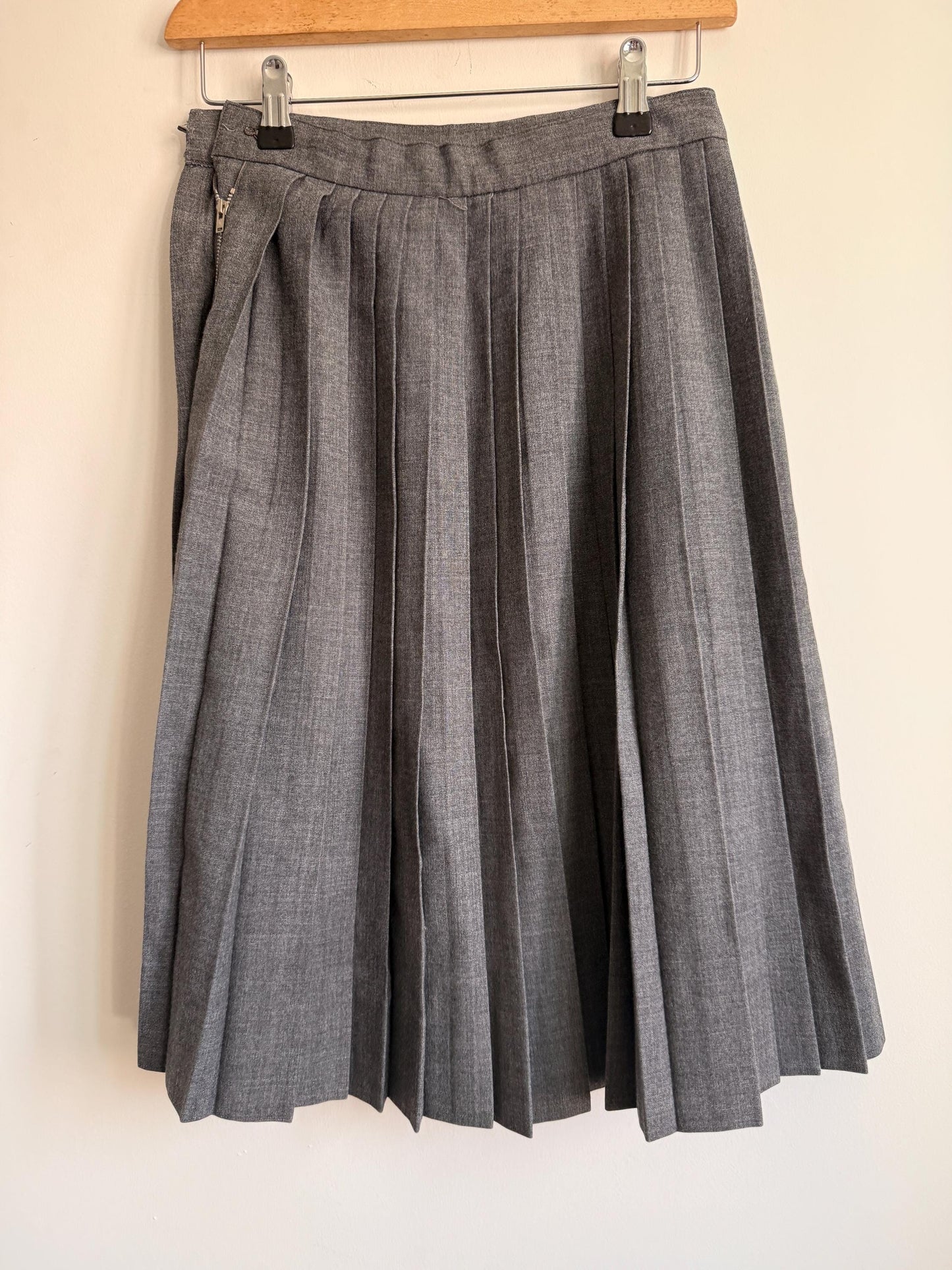 Vintage Grey Pleated Midi Skirt | Bedford Clothes | Made in Britain | UK 8-10