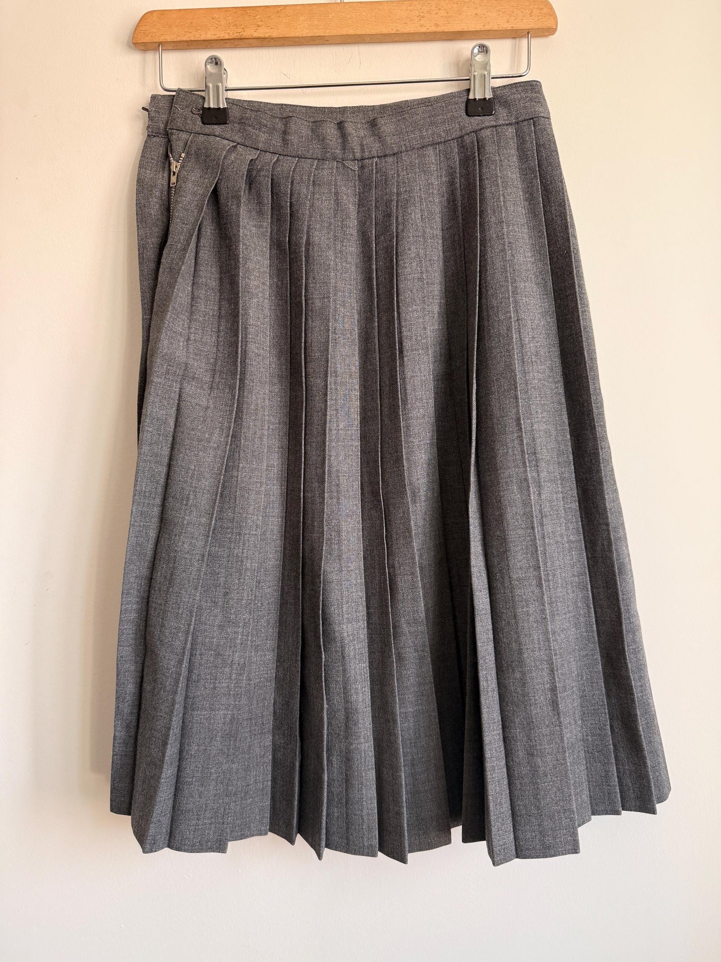 Vintage Grey Pleated Midi Skirt | Bedford Clothes | Made in Britain | UK 8-10