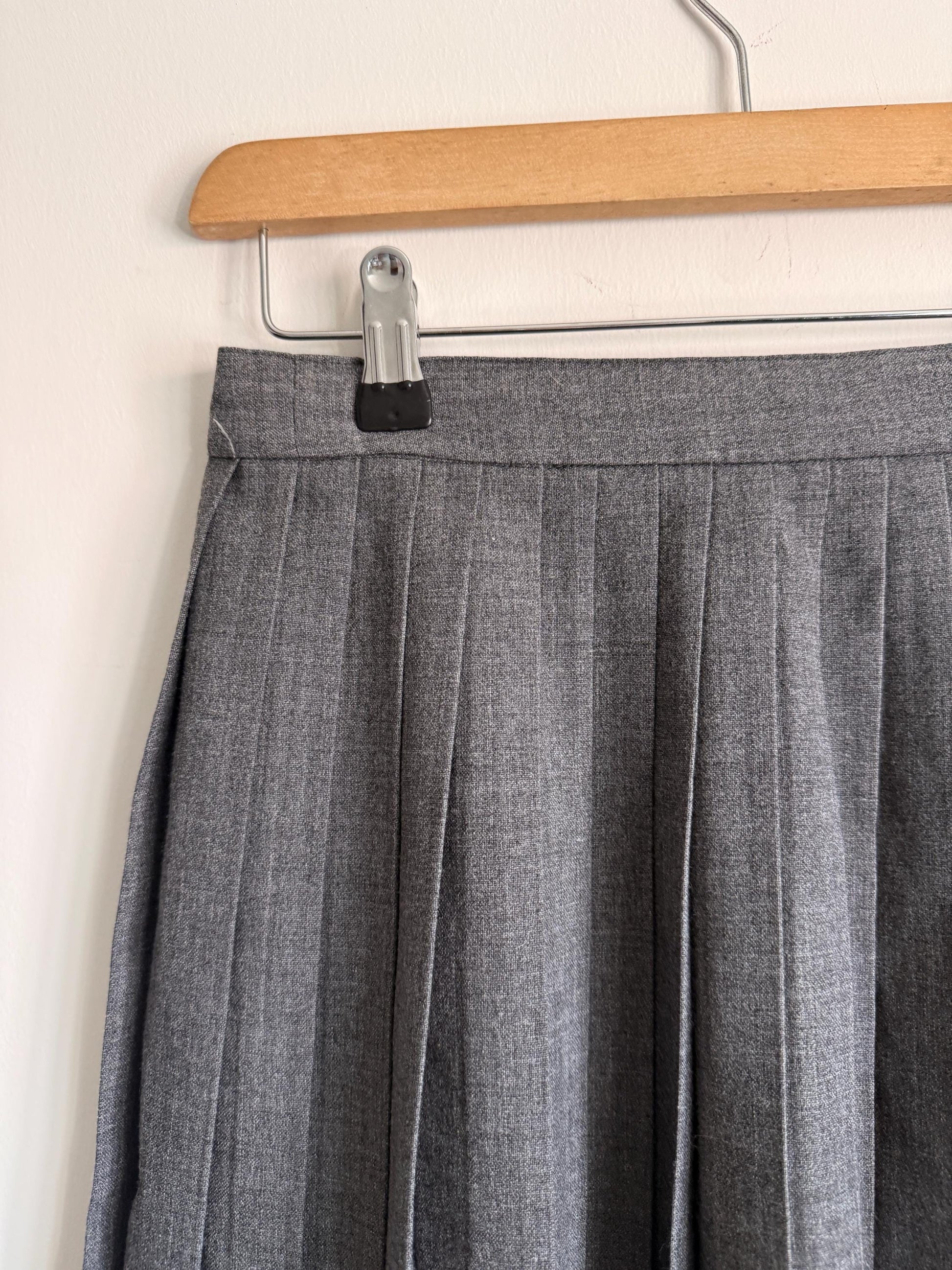Vintage Grey Pleated Midi Skirt | Bedford Clothes | Made in Britain | UK 8-10