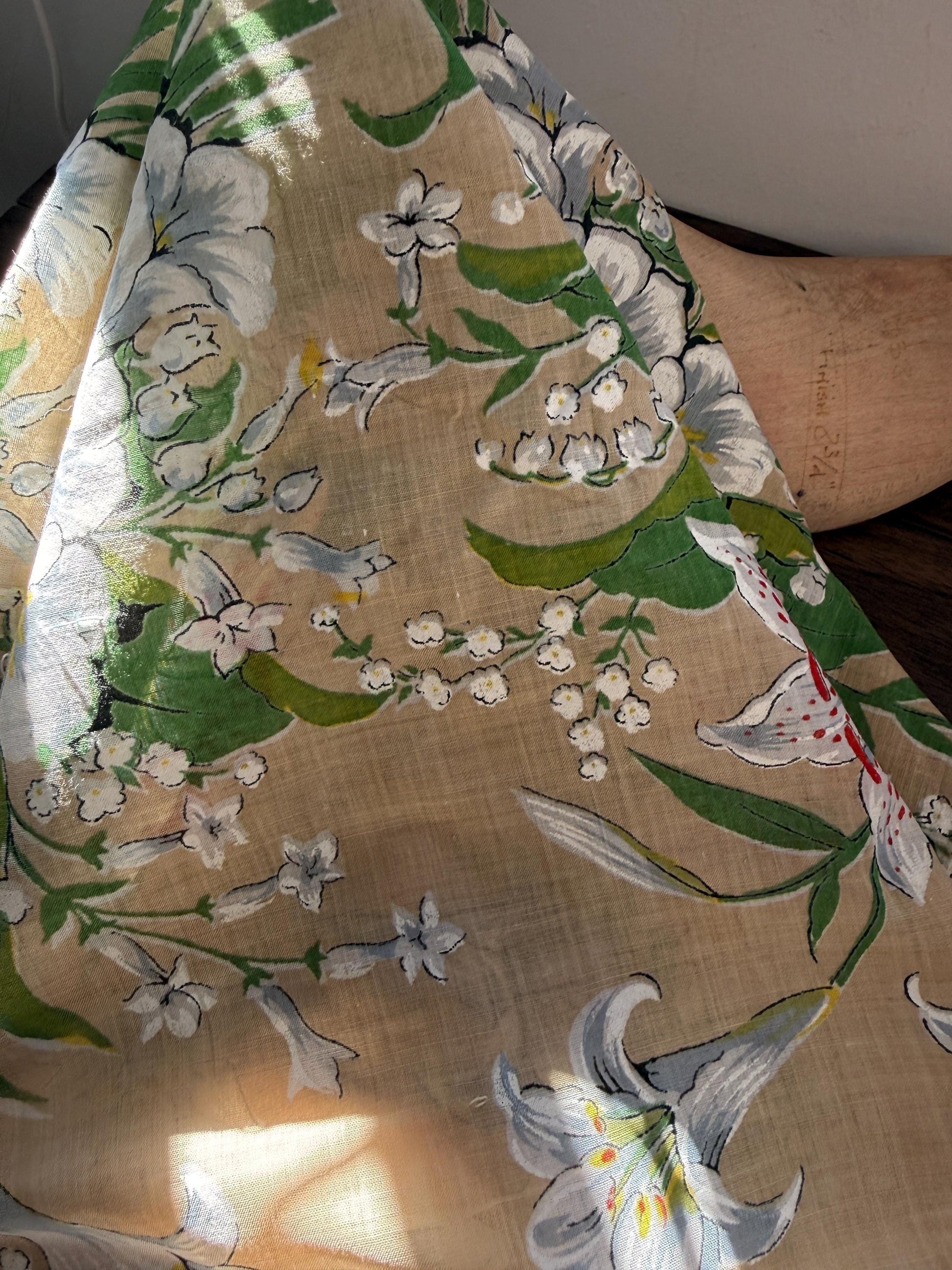 Vintage Hand-Painted Floral Head Scarf – 1950s Linen Blend Square Scarf – Lily & Lily of the Valley Design – Cottagecore