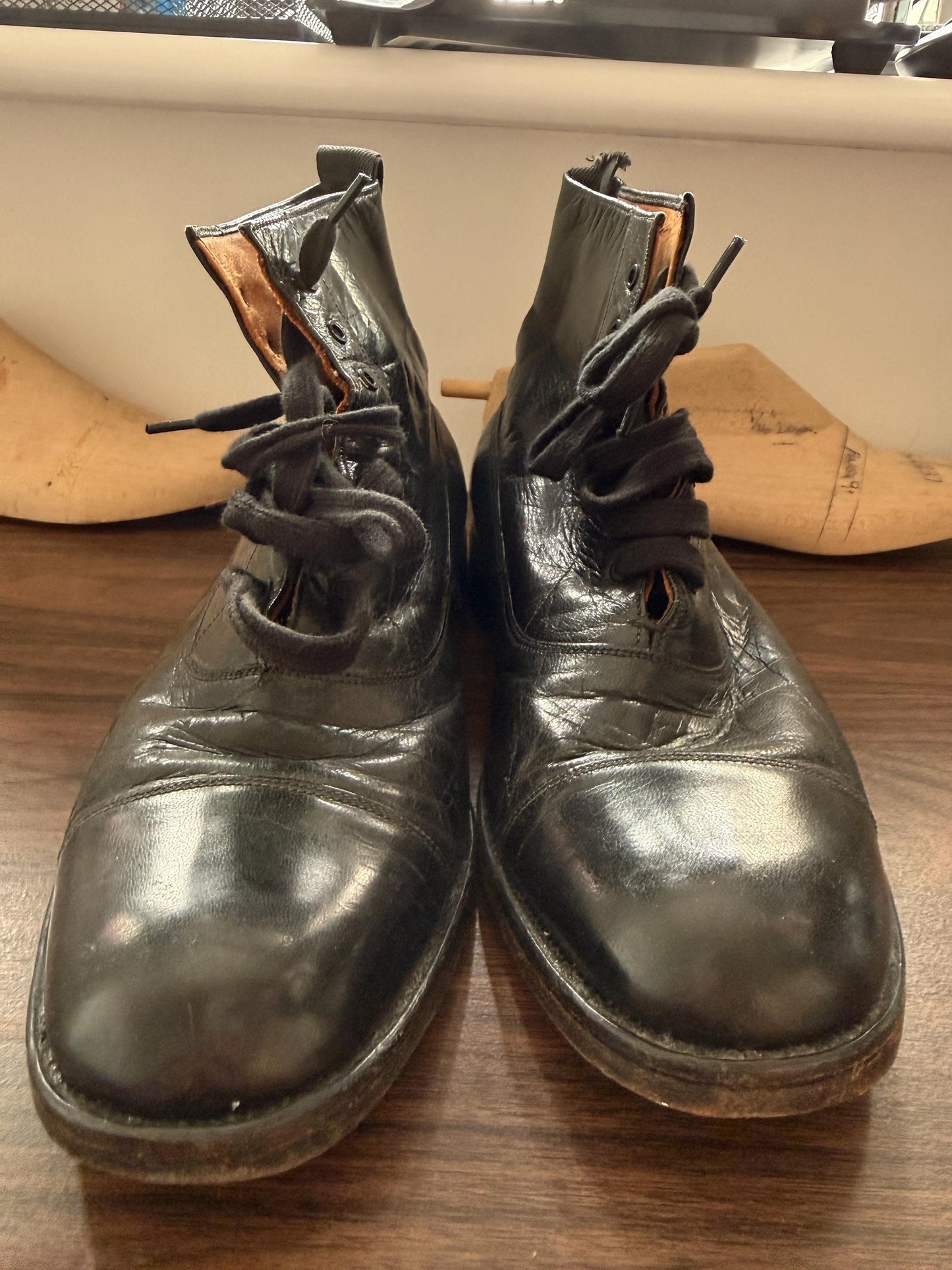 Vintage Hughson Black Leather Cap Toe Ankle Boots UK 8 | Handmade English Leather Lace Up Boots | Heritage Mens Footwear