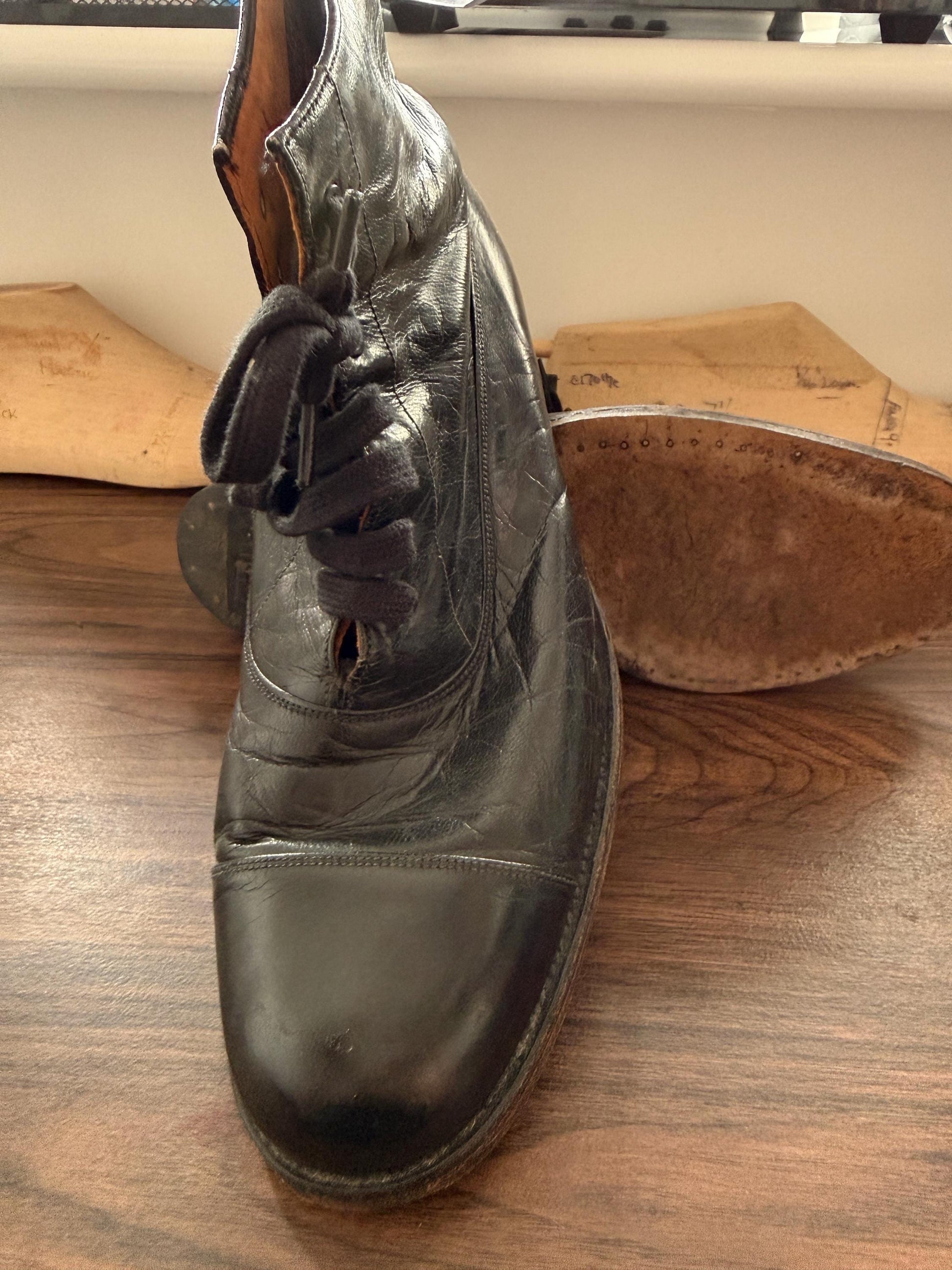 Vintage Hughson Black Leather Cap Toe Ankle Boots UK 8 | Handmade English Leather Lace Up Boots | Heritage Mens Footwear