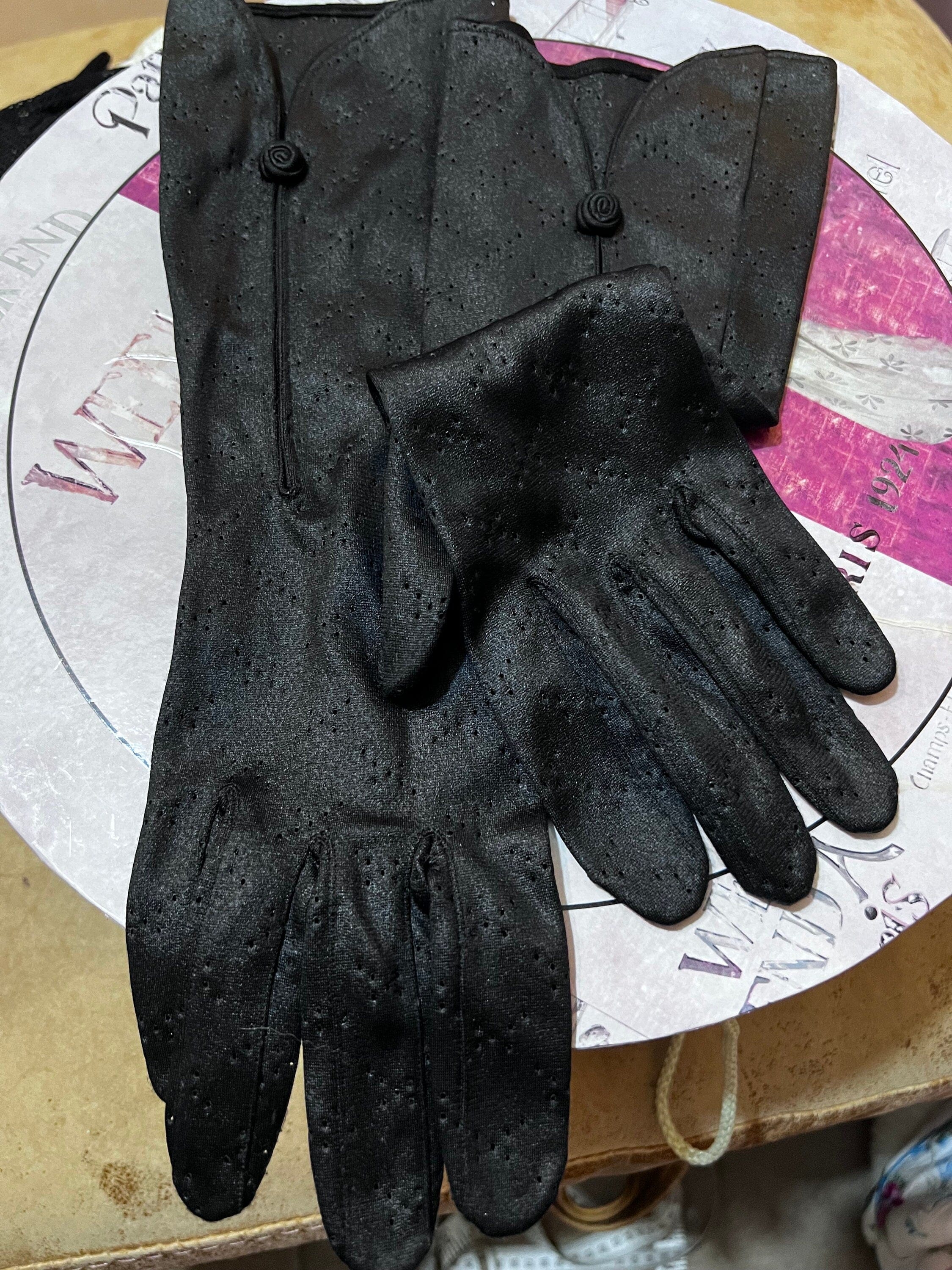 Small ladies gloves shop