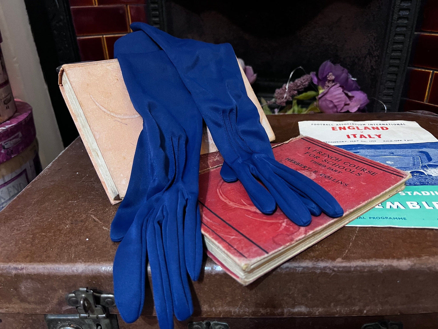 Vintage Ladies navy blue Stretch nylon Gloves - long Style navy blue Gloves - Small Gloves, Ladies long Gloves, navy Gloves, crochet gloves