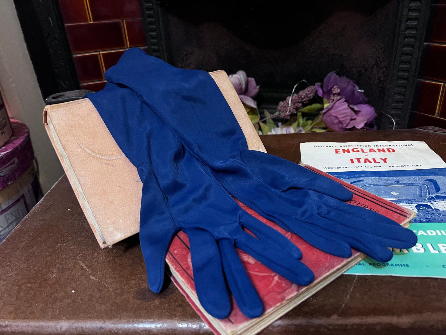 Vintage Ladies navy blue Stretch nylon Gloves - long Style navy blue Gloves - Small Gloves, Ladies long Gloves, navy Gloves, crochet gloves