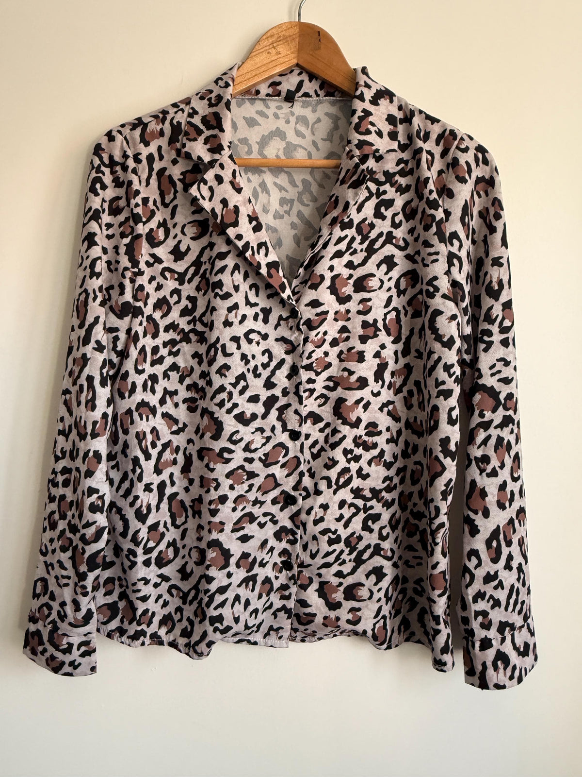 Vintage Leopard Print Blouse | Neutral Animal Print Shirt | 90s Button Front Blouse | Long Sleeve Vintage Top | Y2K Office Blouse