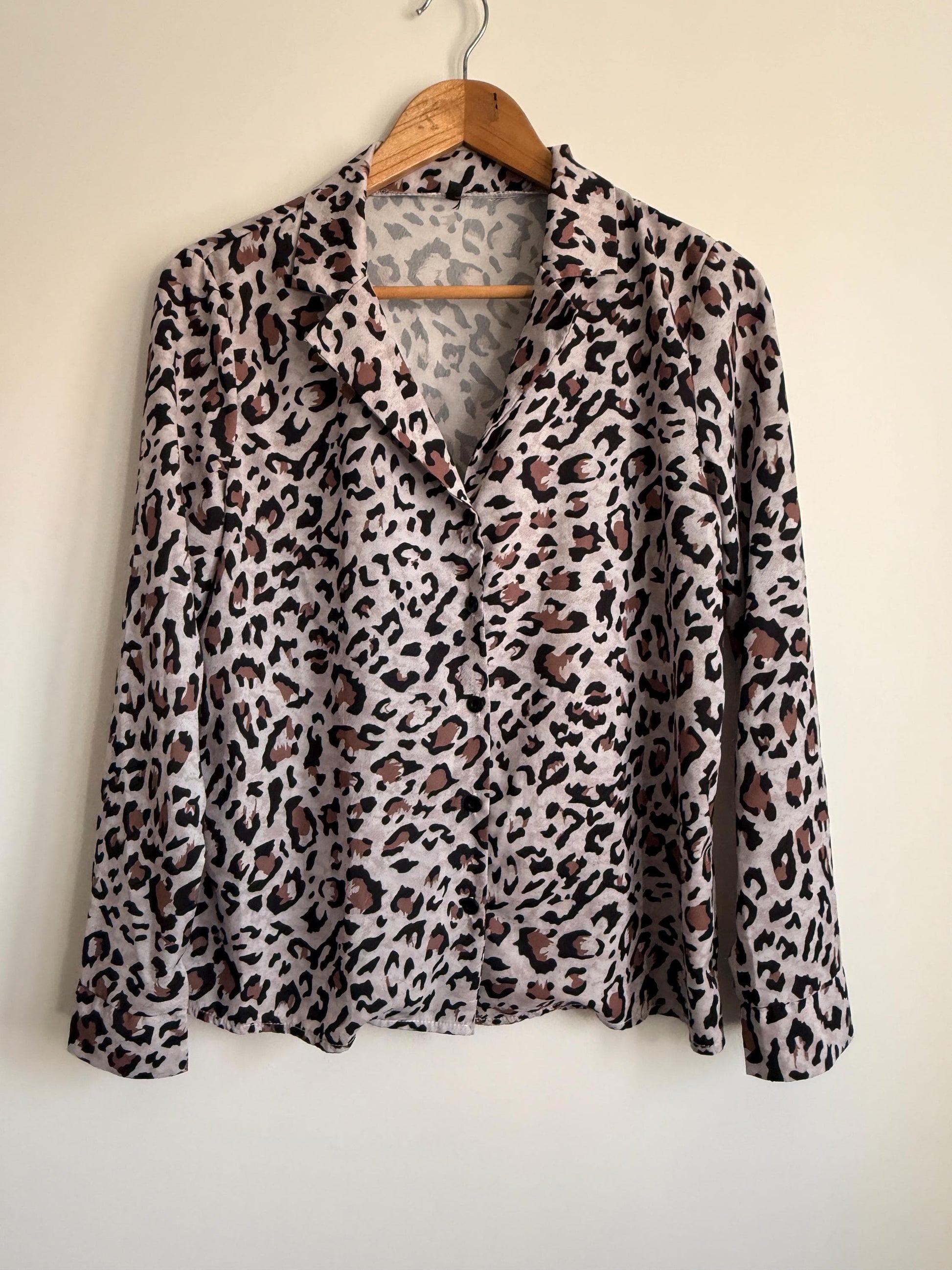 Vintage Leopard Print Blouse | Neutral Animal Print Shirt | 90s Button Front Blouse | Long Sleeve Vintage Top | Y2K Office Blouse