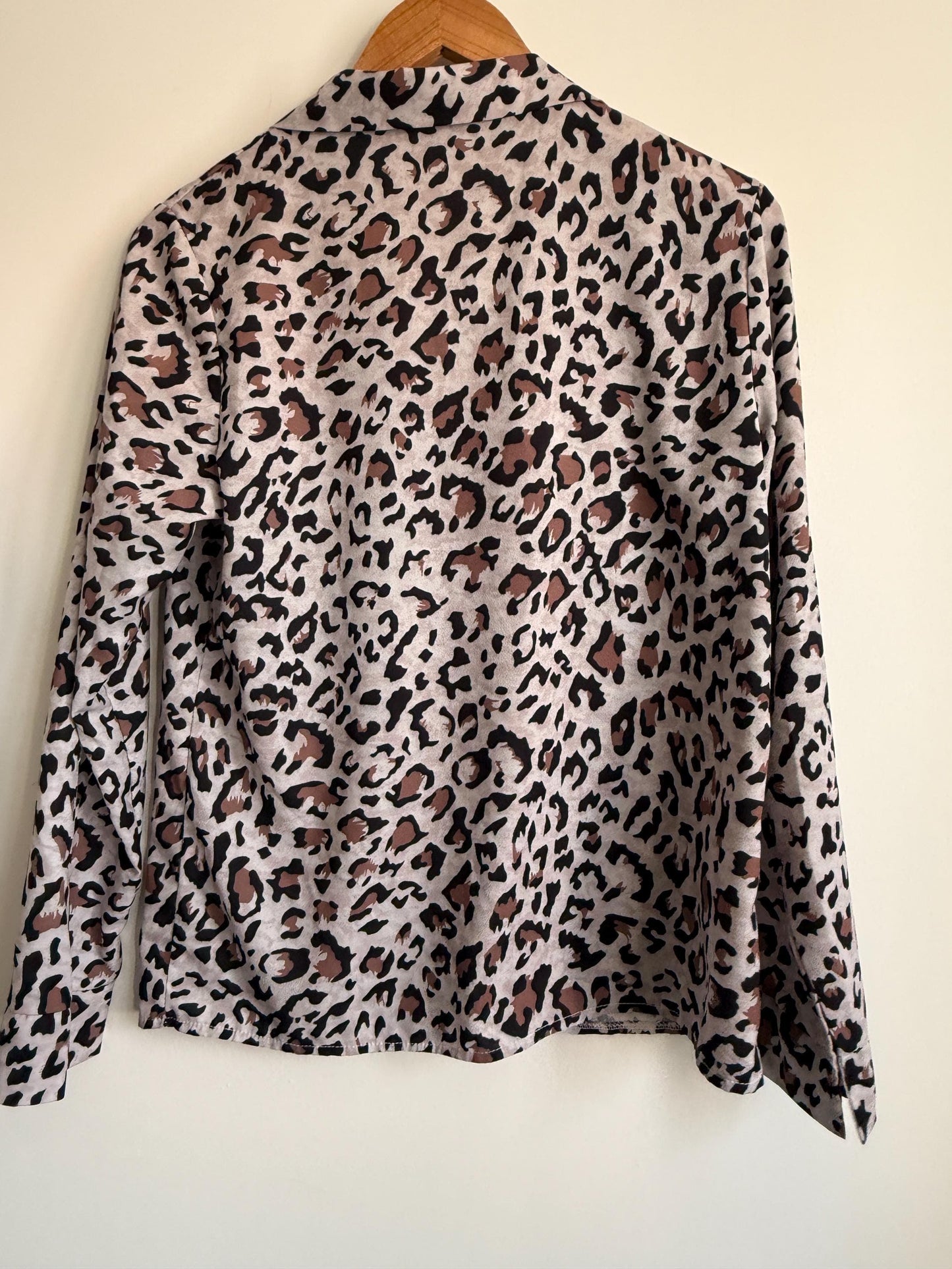 Vintage Leopard Print Blouse | Neutral Animal Print Shirt | 90s Button Front Blouse | Long Sleeve Vintage Top | Y2K Office Blouse