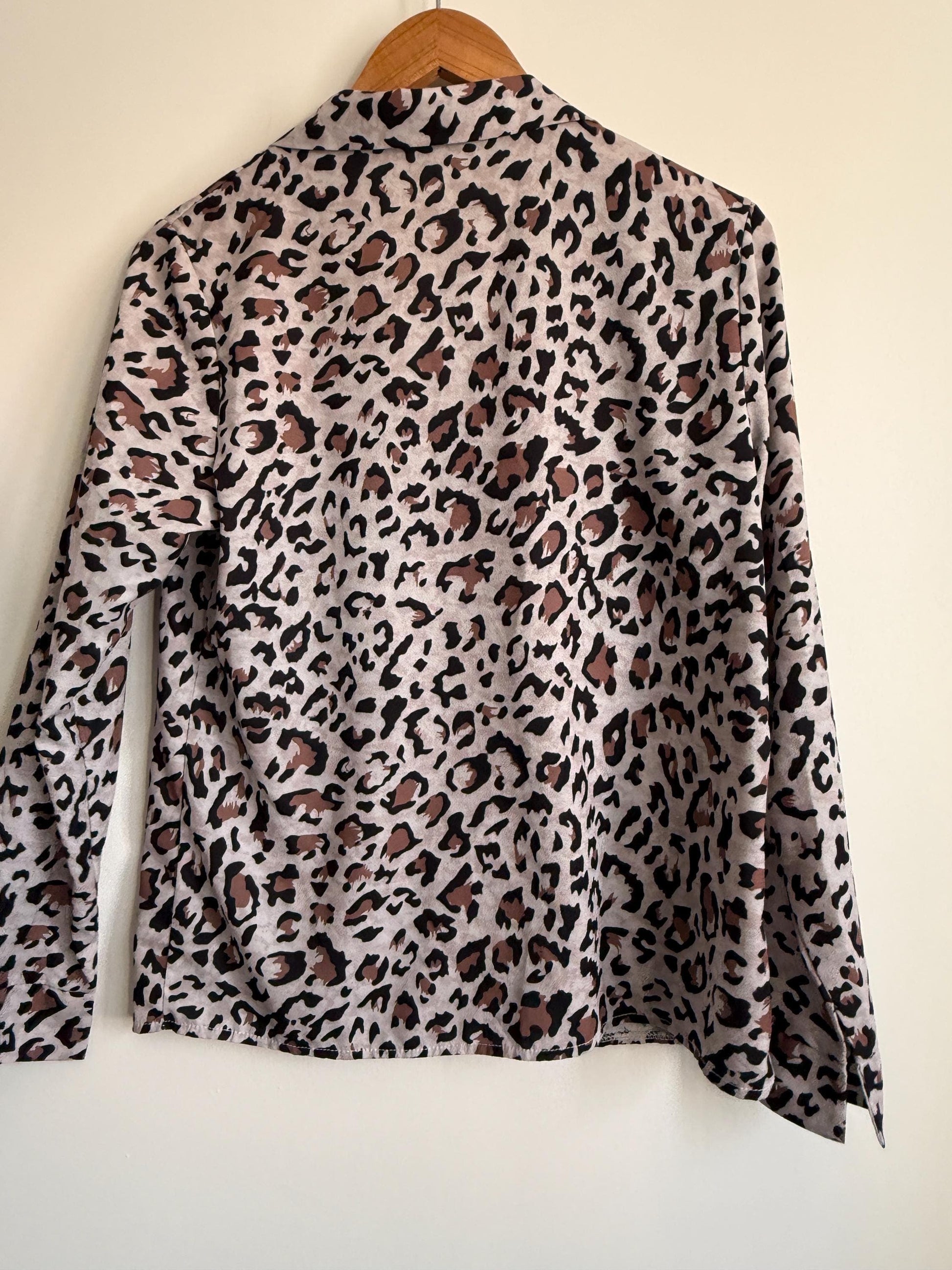 Vintage Leopard Print Blouse | Neutral Animal Print Shirt | 90s Button Front Blouse | Long Sleeve Vintage Top | Y2K Office Blouse