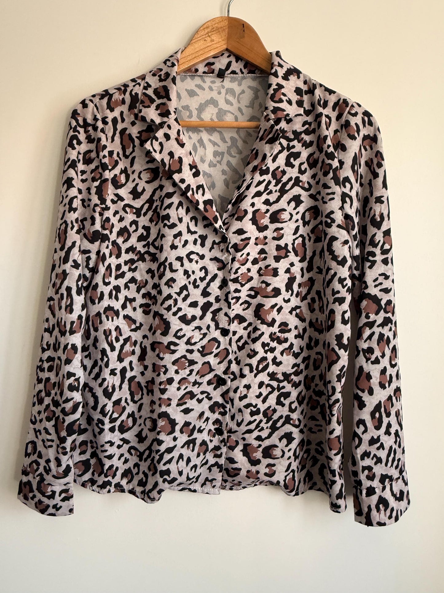 Vintage Leopard Print Blouse | Neutral Animal Print Shirt | 90s Button Front Blouse | Long Sleeve Vintage Top | Y2K Office Blouse
