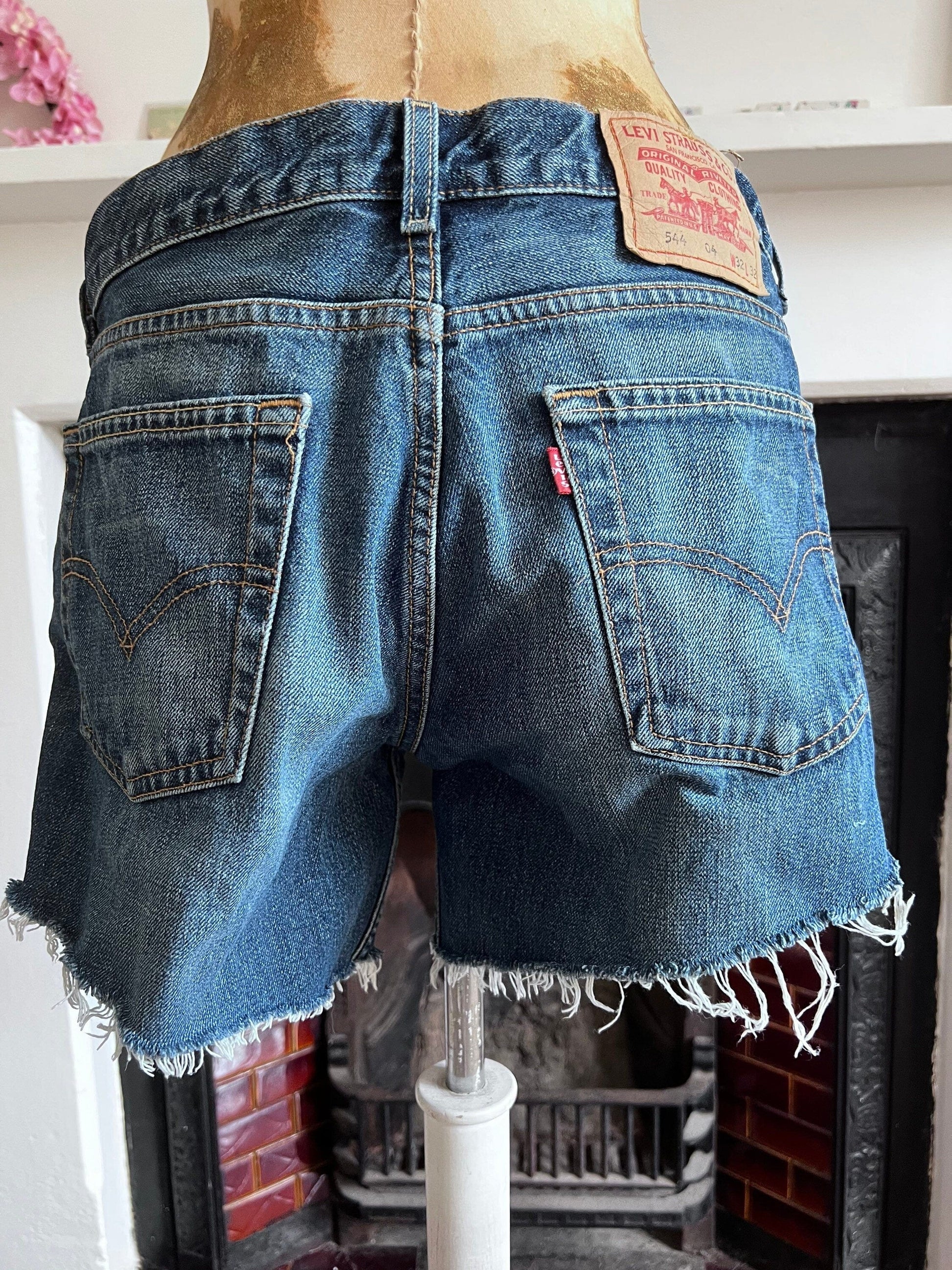 Vintage Denim Short Levi Cut Offs W32 - light stone wash denim shorts - Levi Jeans Cut Offs 544