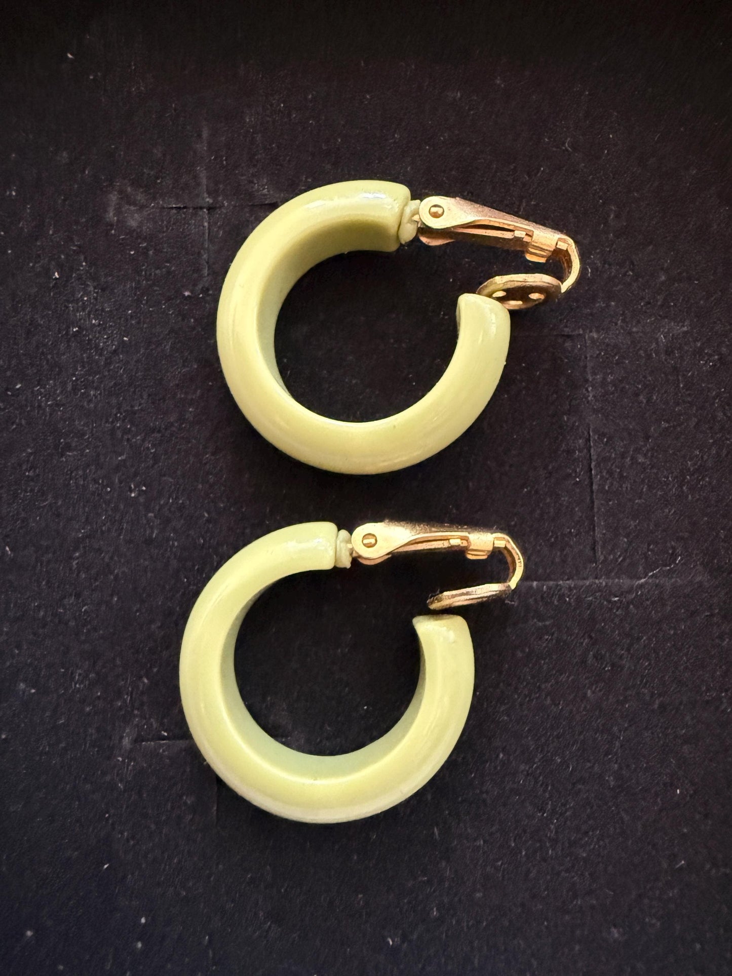Vintage Lime Green Hoop Earrings, Chunky Clip On Earrings, Retro Plastic Hoops, Mod Costume Jewellery