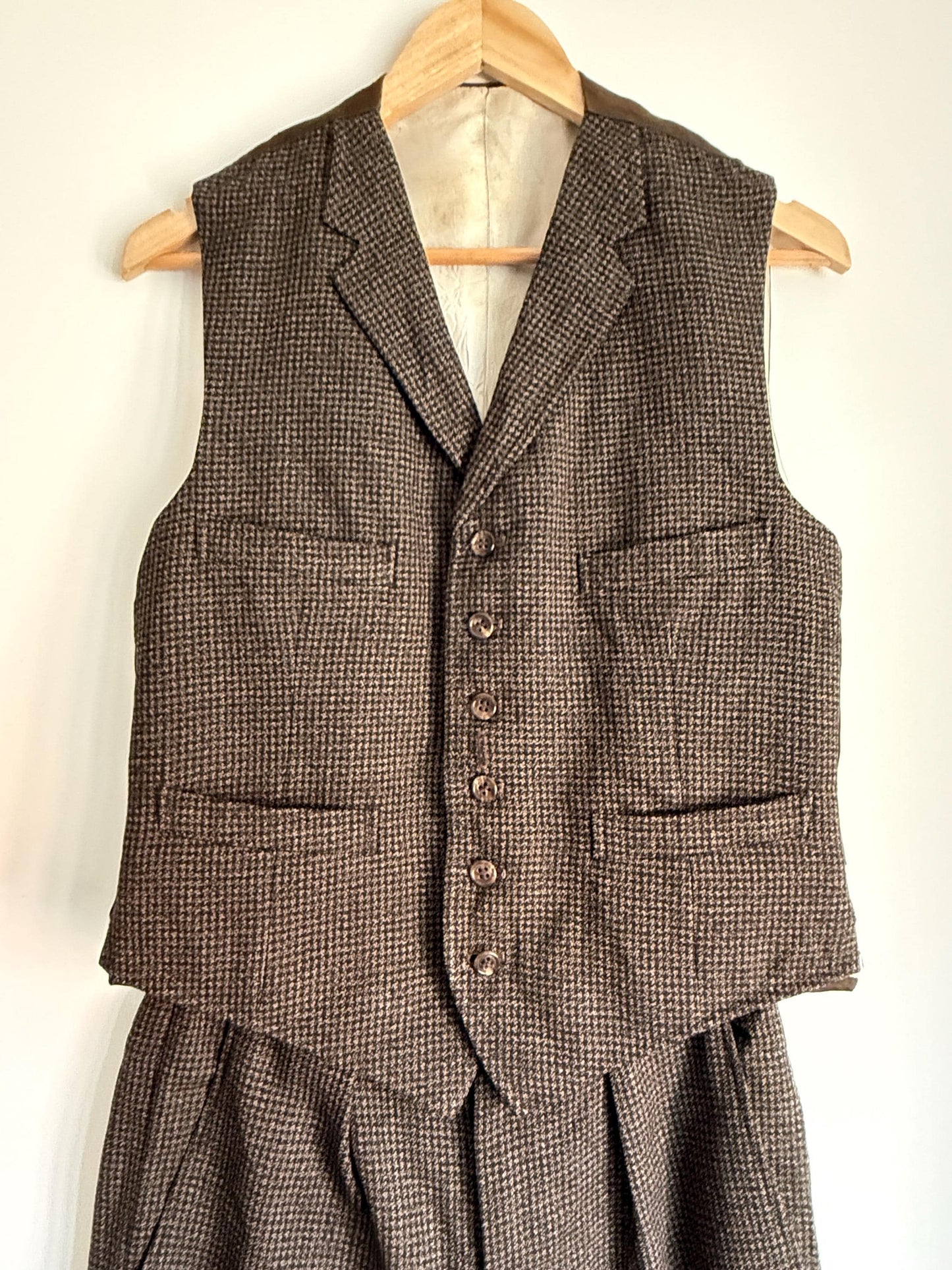 Vintage Men's Three Piece Suit Jerome Super Fine-Twist Wool Aucott Cirencester British Tailored Suit Heritage Country Tweed Size S