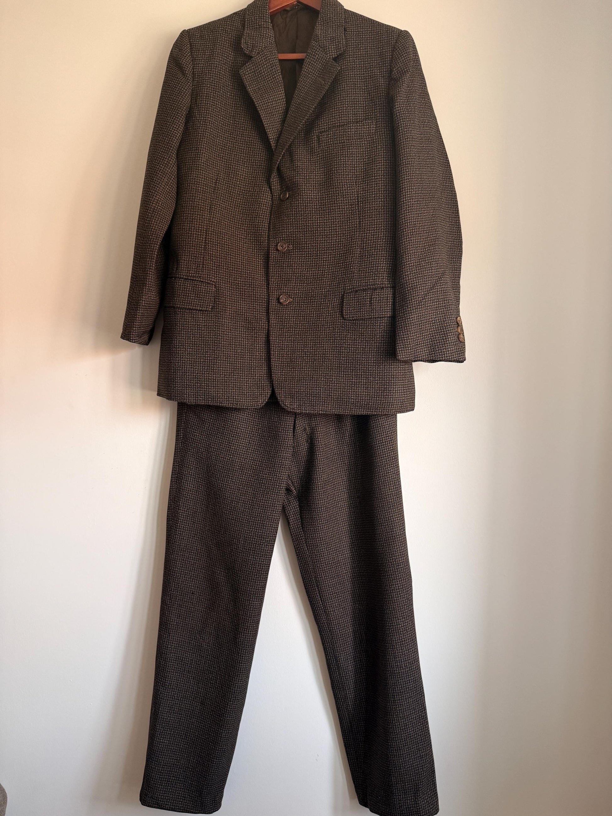 Vintage Men's Three Piece Suit Jerome Super Fine-Twist Wool Aucott Cirencester British Tailored Suit Heritage Country Tweed Size S