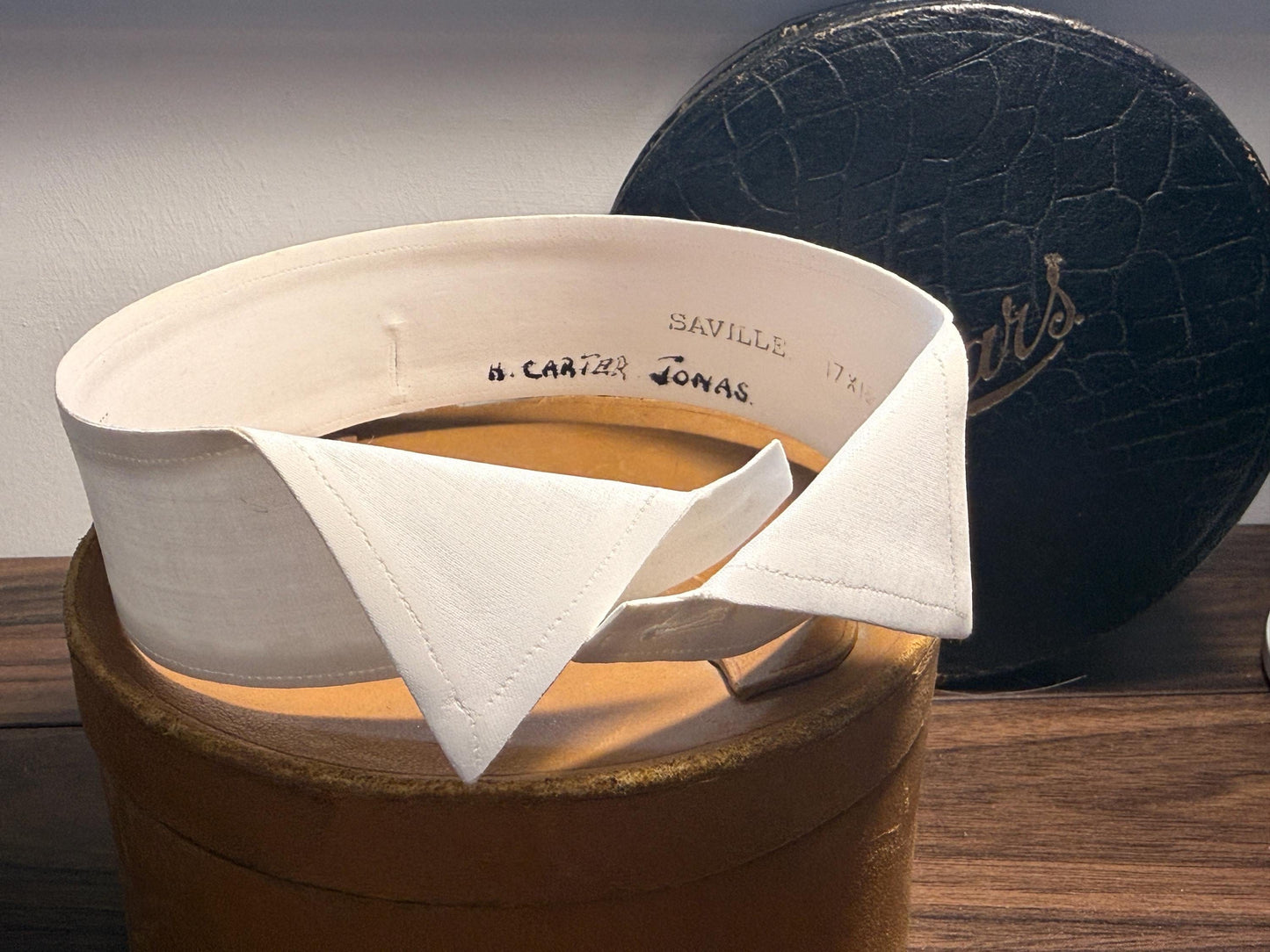 Vintage Morely Saville Detachable Wing Collar Size 17 x 1 3/4 – White Cotton Formal Dress Collar