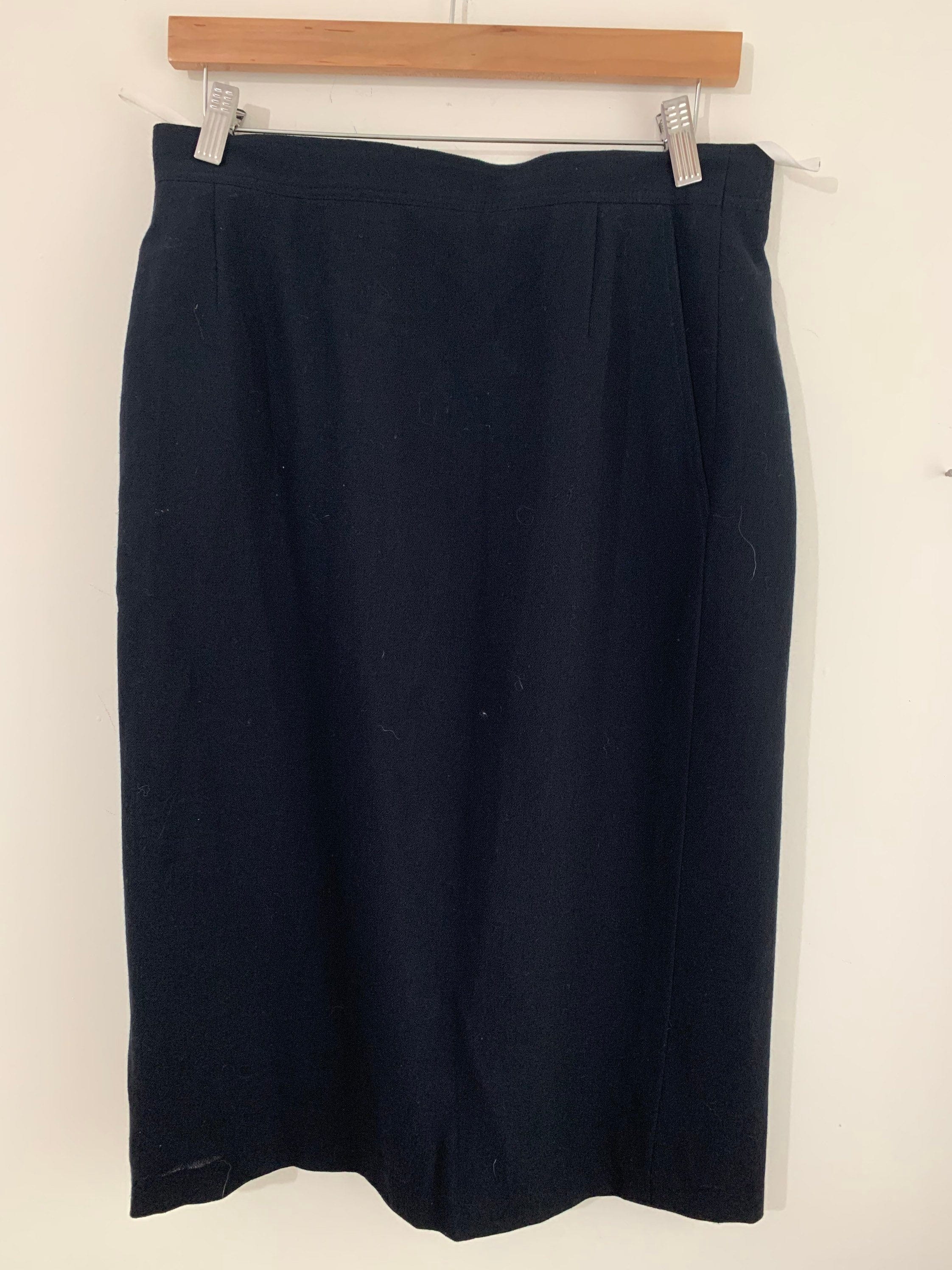 Knee length navy pencil skirt shop