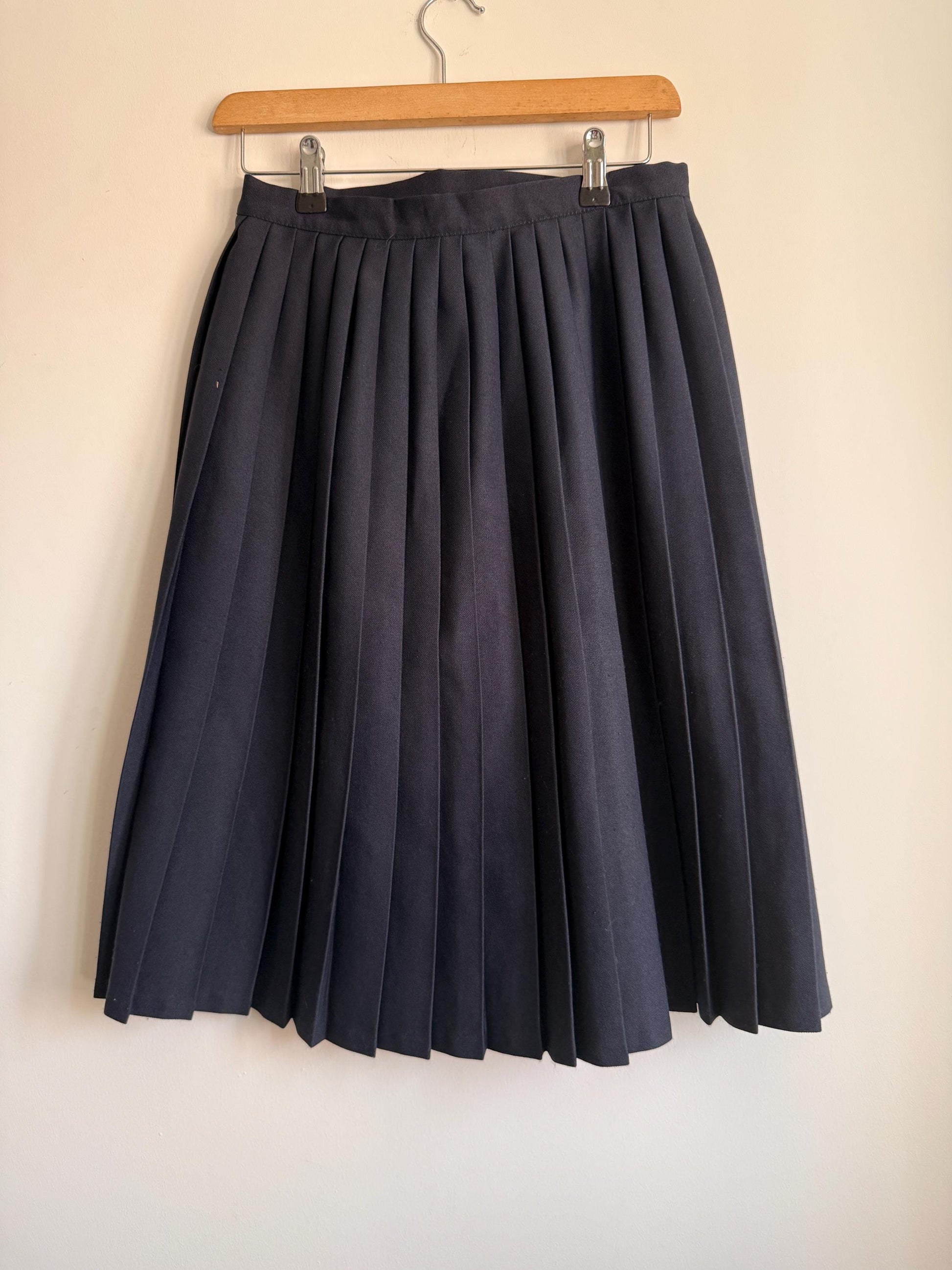 Vintage Navy Pleated Midi Wrap Skirt | Classic Schoolcore | UK 8-10