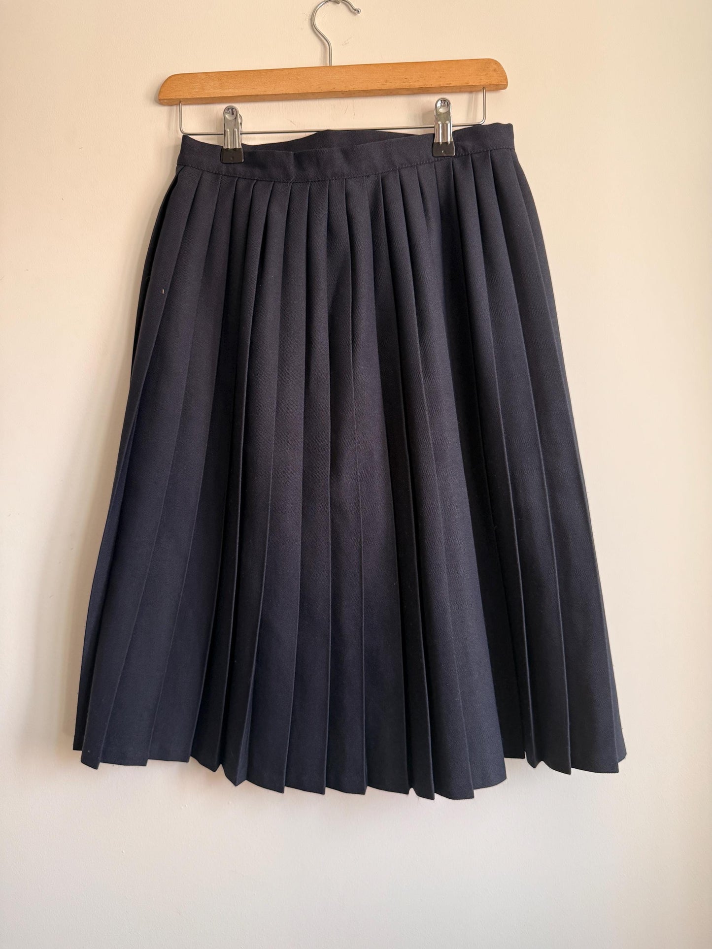 Vintage Navy Pleated Midi Wrap Skirt | Classic Schoolcore | UK 8-10