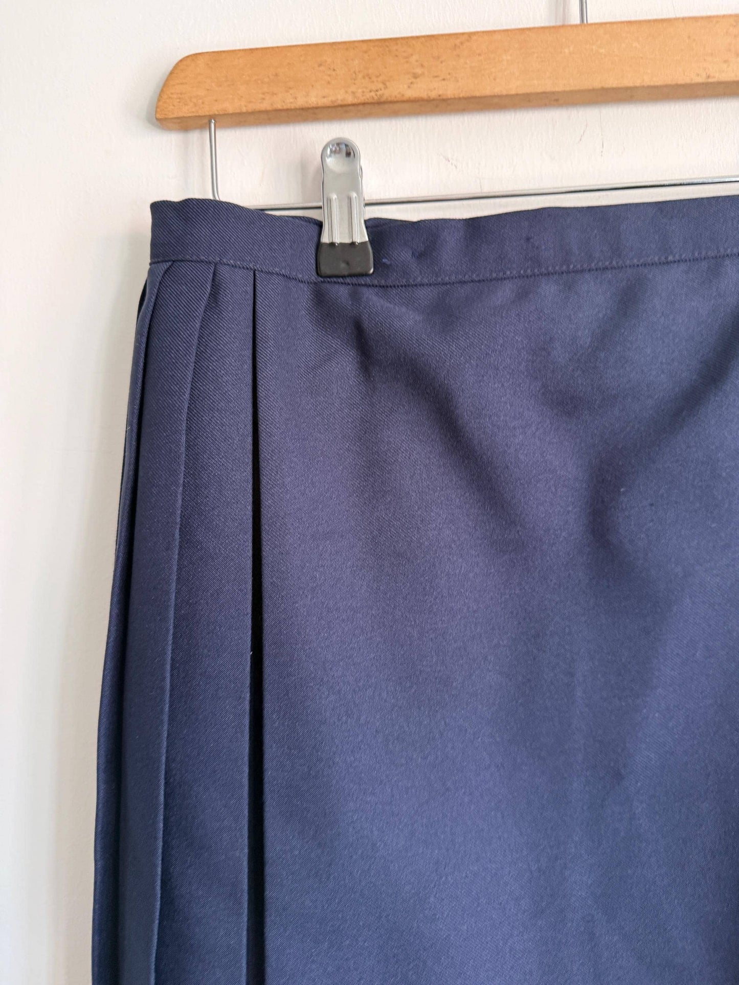 Vintage Navy Pleated Midi Wrap Skirt | Classic Schoolcore | UK6-8