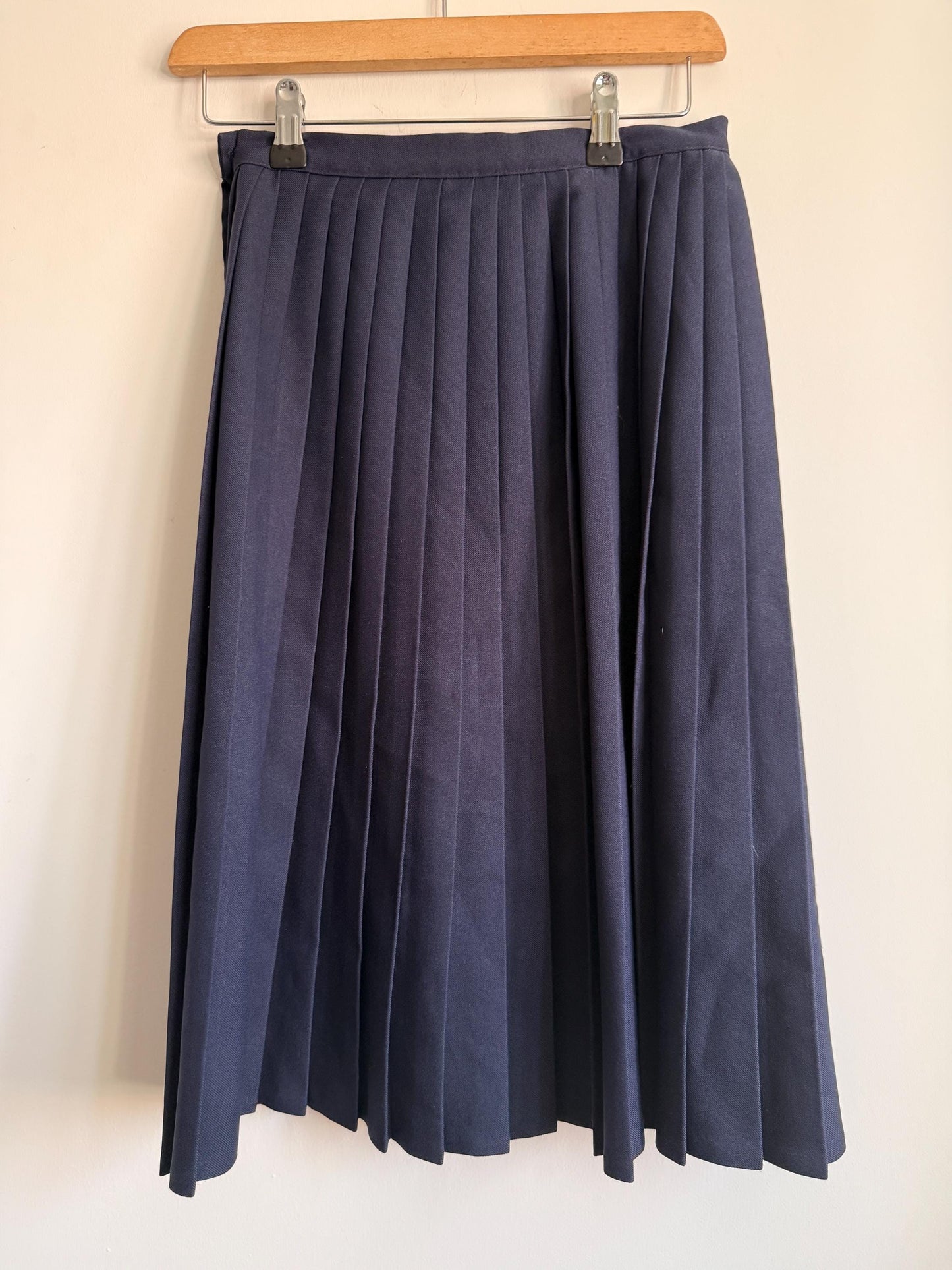Vintage Navy Pleated Midi Wrap Skirt | Classic Schoolcore | UK6-8