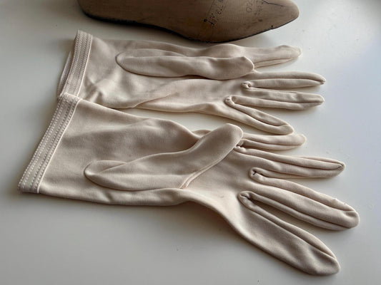 Vintage Pale Cream Gloves with Stitched Cuff Bands