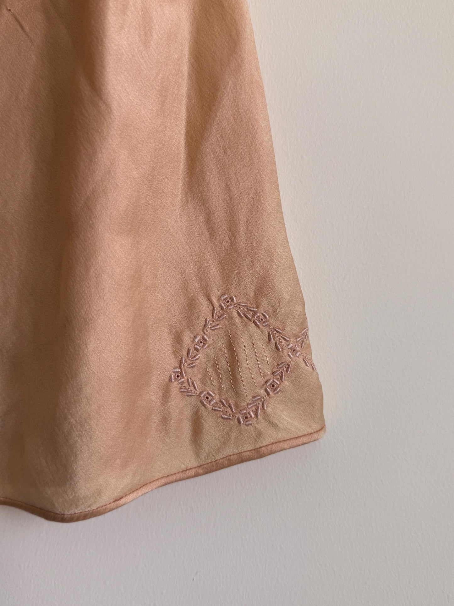 Vintage Peach Tap Pants | 1940s French Knickers | Embroidered Lingerie Shorts | Boudoir Bloomers | Retro Bridal Lingerie