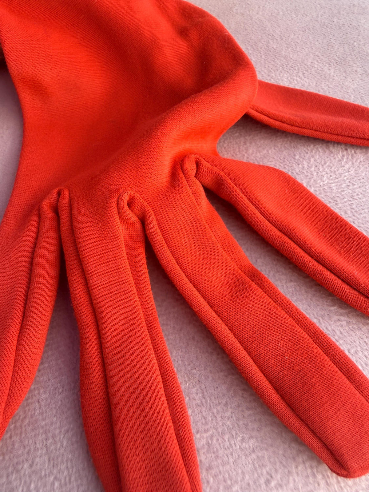 Vintage Red Fabric Gloves with Gathered Cuffs – Bright Occasion Evening Accessories