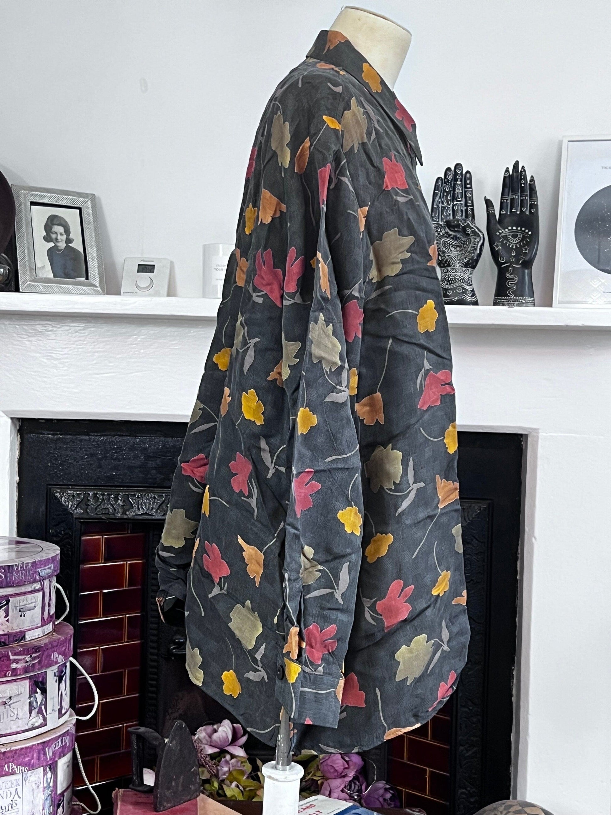 Vintage grey leaf pattern, Silk Blouse - long Sleeve oversized autumn leaf pattern silk vintage shirt, vintage blouse, vintage top, shirt