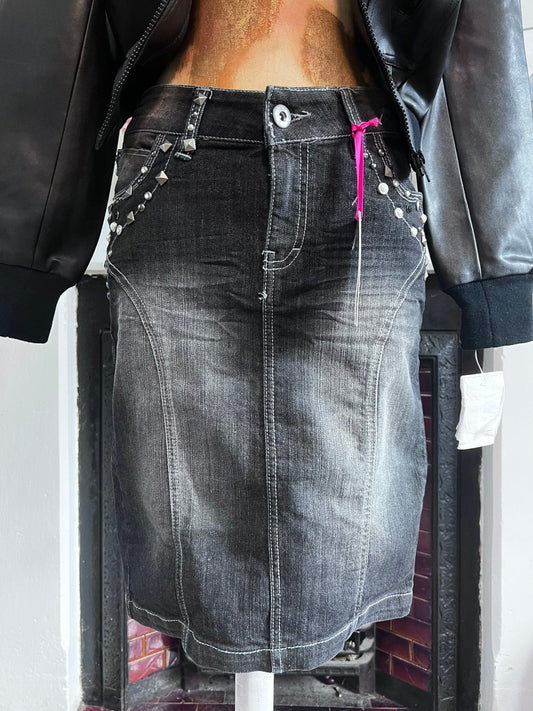 Vintage Black Denim Western Style Studded Skirt - dark stretch Skirt - Straight Denim Skirt 80s Black Stretch Skirt - UK10 - Unworn