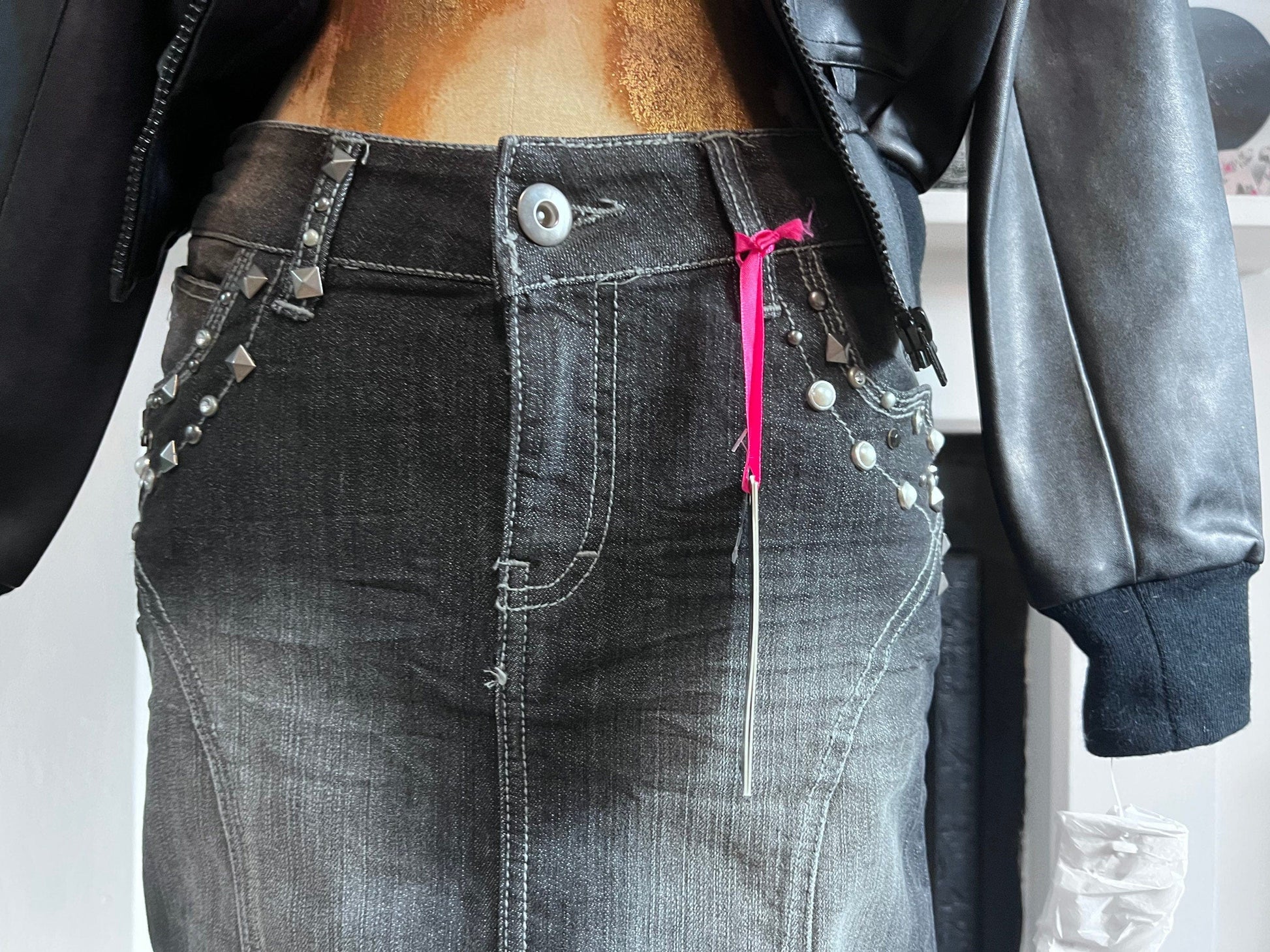 Vintage Black Denim Western Style Studded Skirt - dark stretch Skirt - Straight Denim Skirt 80s Black Stretch Skirt - UK10 - Unworn
