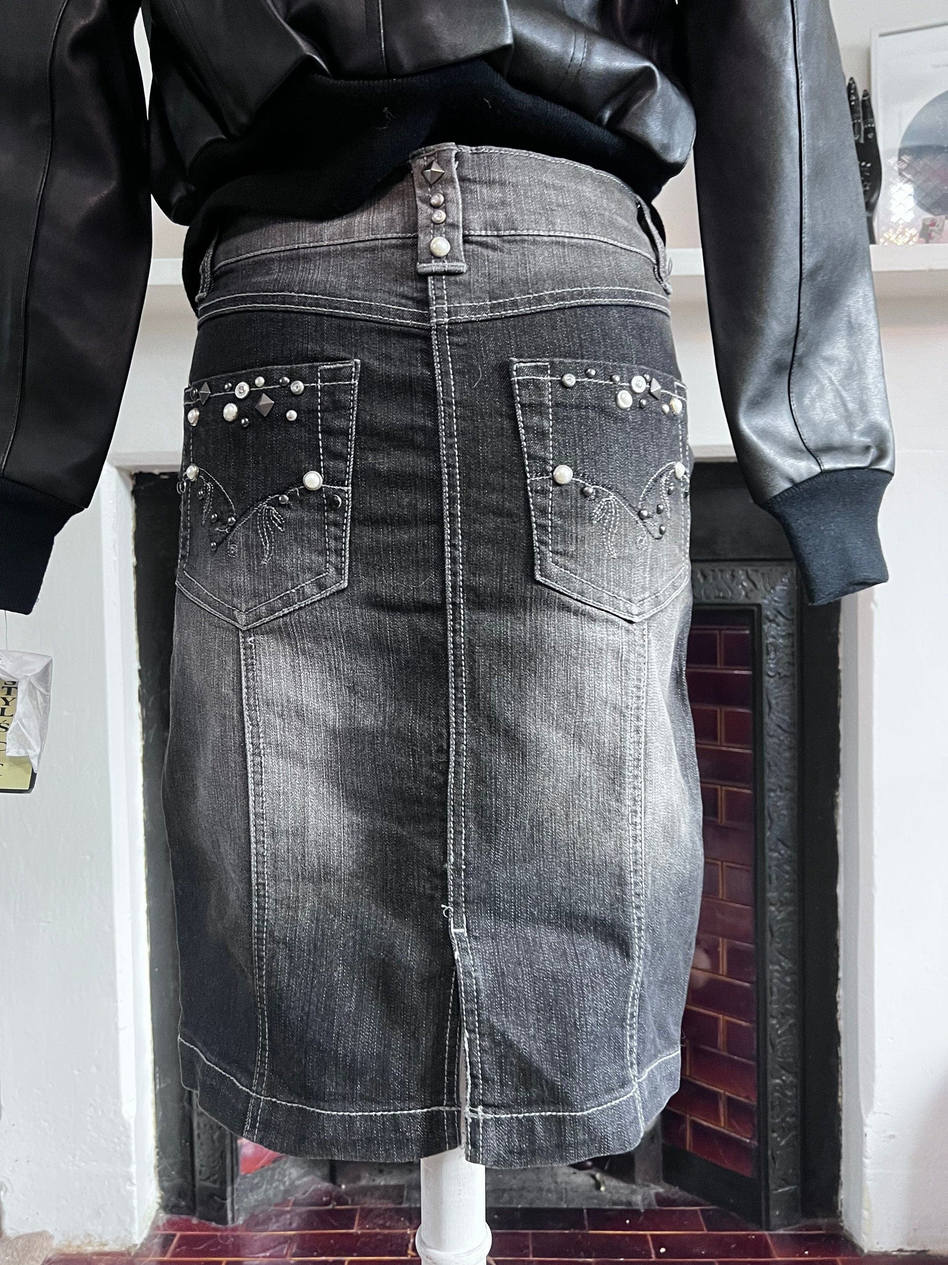 Vintage Black Denim Western Style Studded Skirt - dark stretch Skirt - Straight Denim Skirt 80s Black Stretch Skirt - UK10 - Unworn